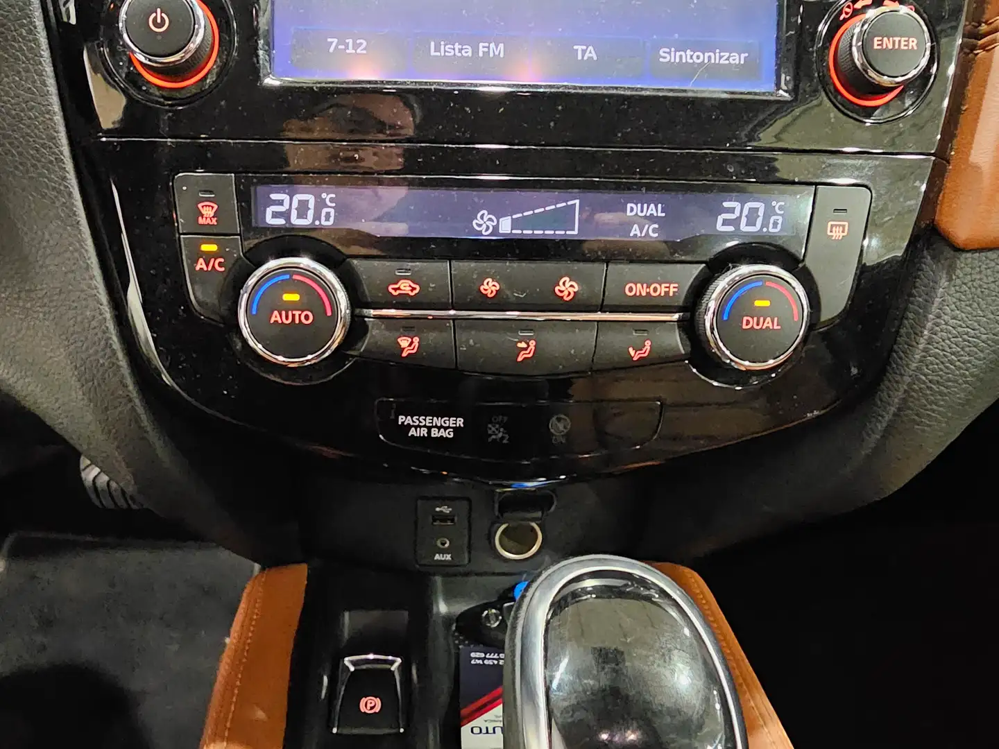 Foto Nissan X-TRAIL Nissan X-Trail dCi 150 Tekna 4X4-i CVT (150 CV)