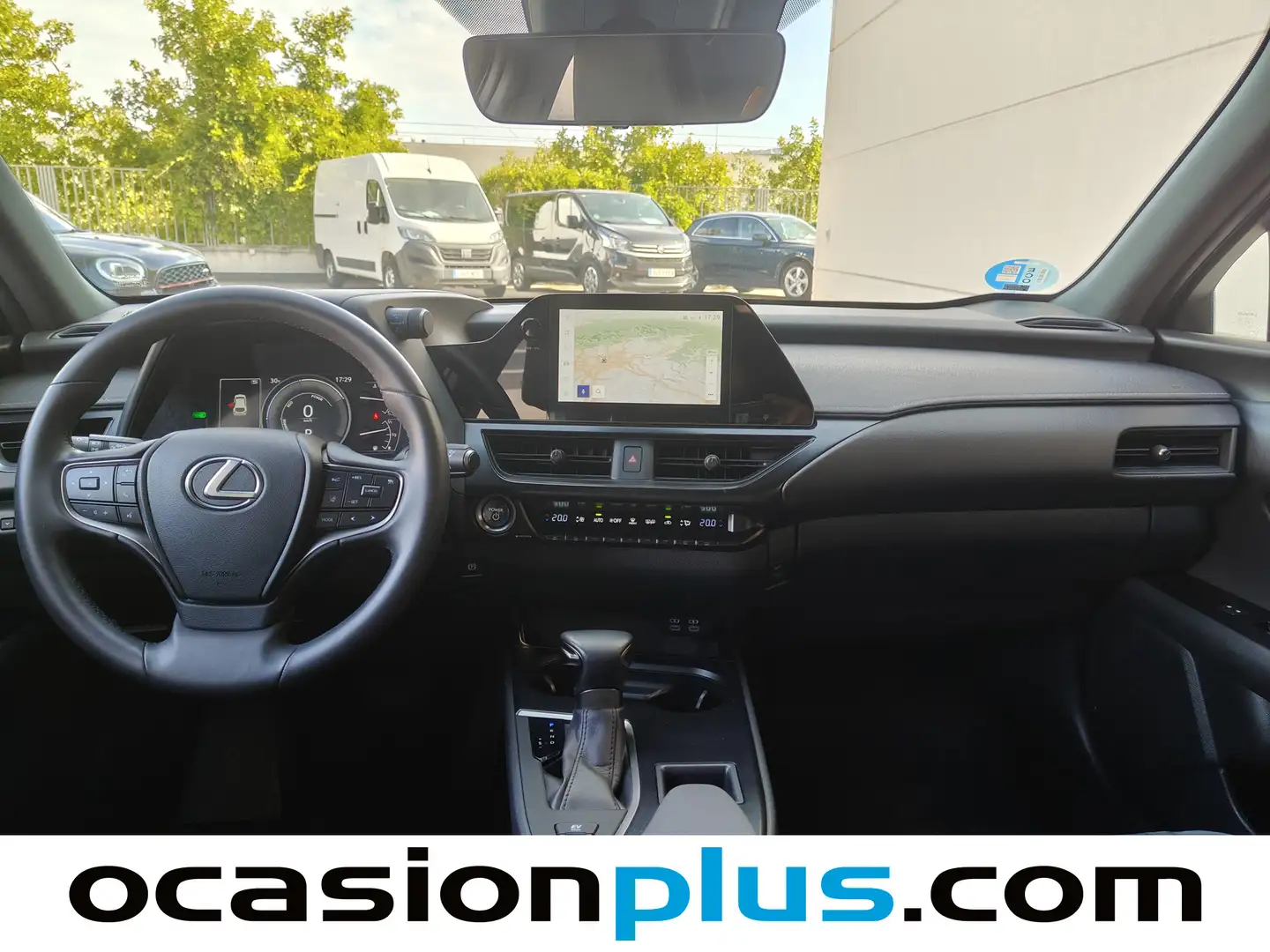 Foto Lexus UX Lexus UX 250h Business 2WD (184 CV)