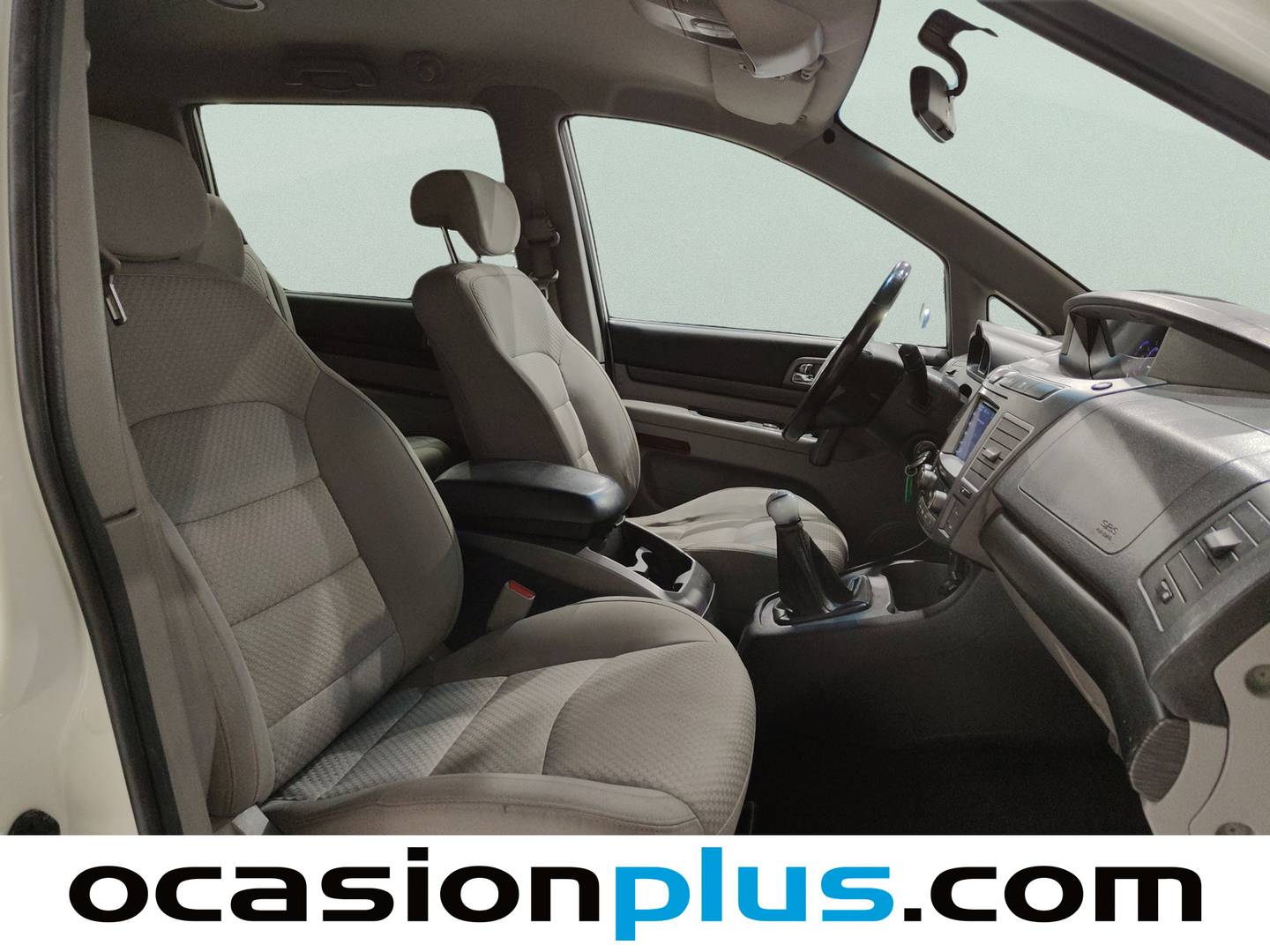 Foto SsangYong Rodius Ssangyong Rodius D22T Premium (178 CV)