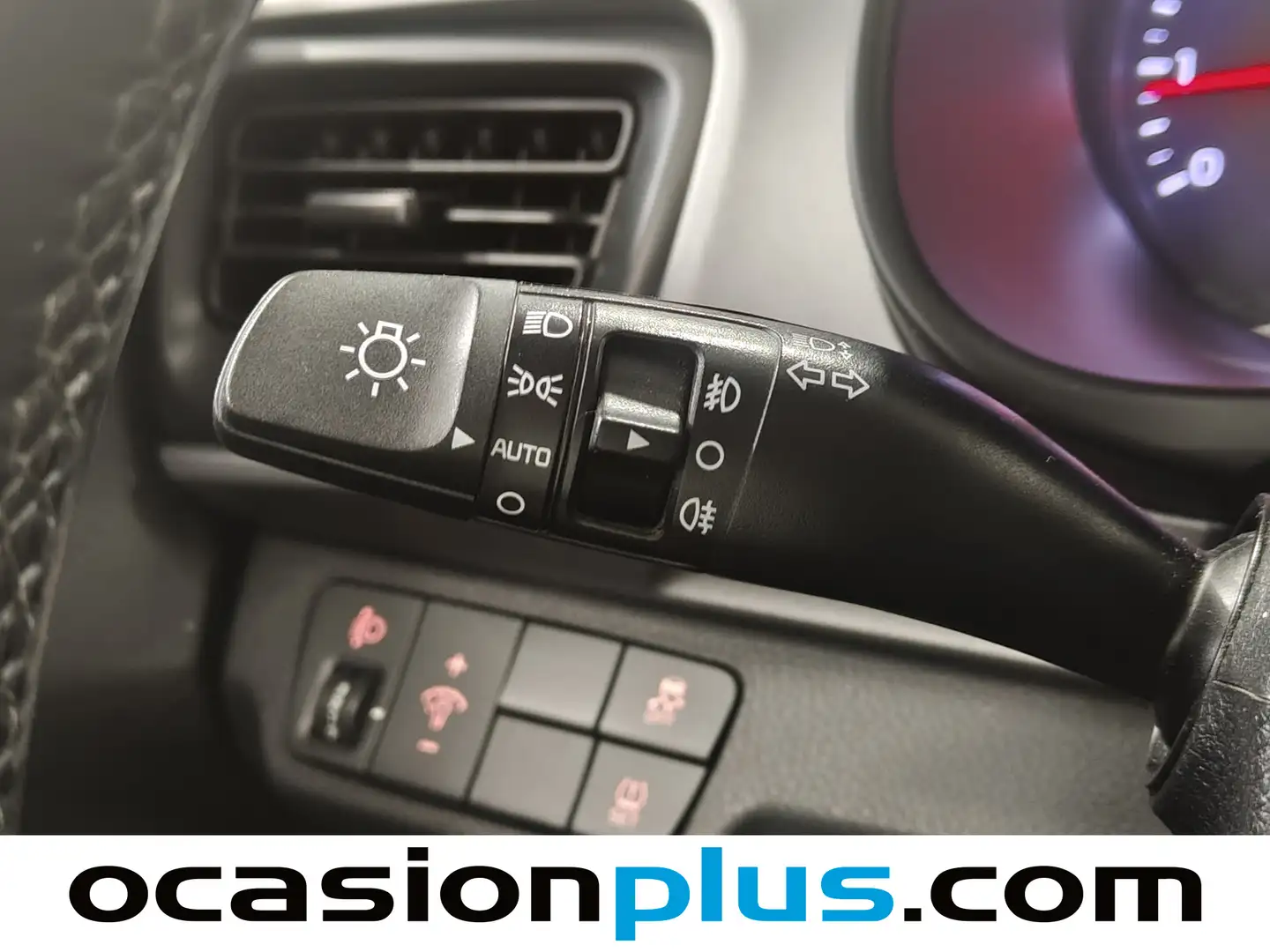 Foto KIA Stonic Kia Stonic 1.2 CVVT Concept Eco-Dynamic  (84 CV)