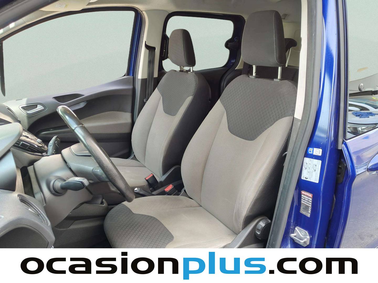 Foto asientos delanteros Ford Tourneo Courier Ford Tourneo Courier 1.0 EcoBoost Titanium (100 CV)
