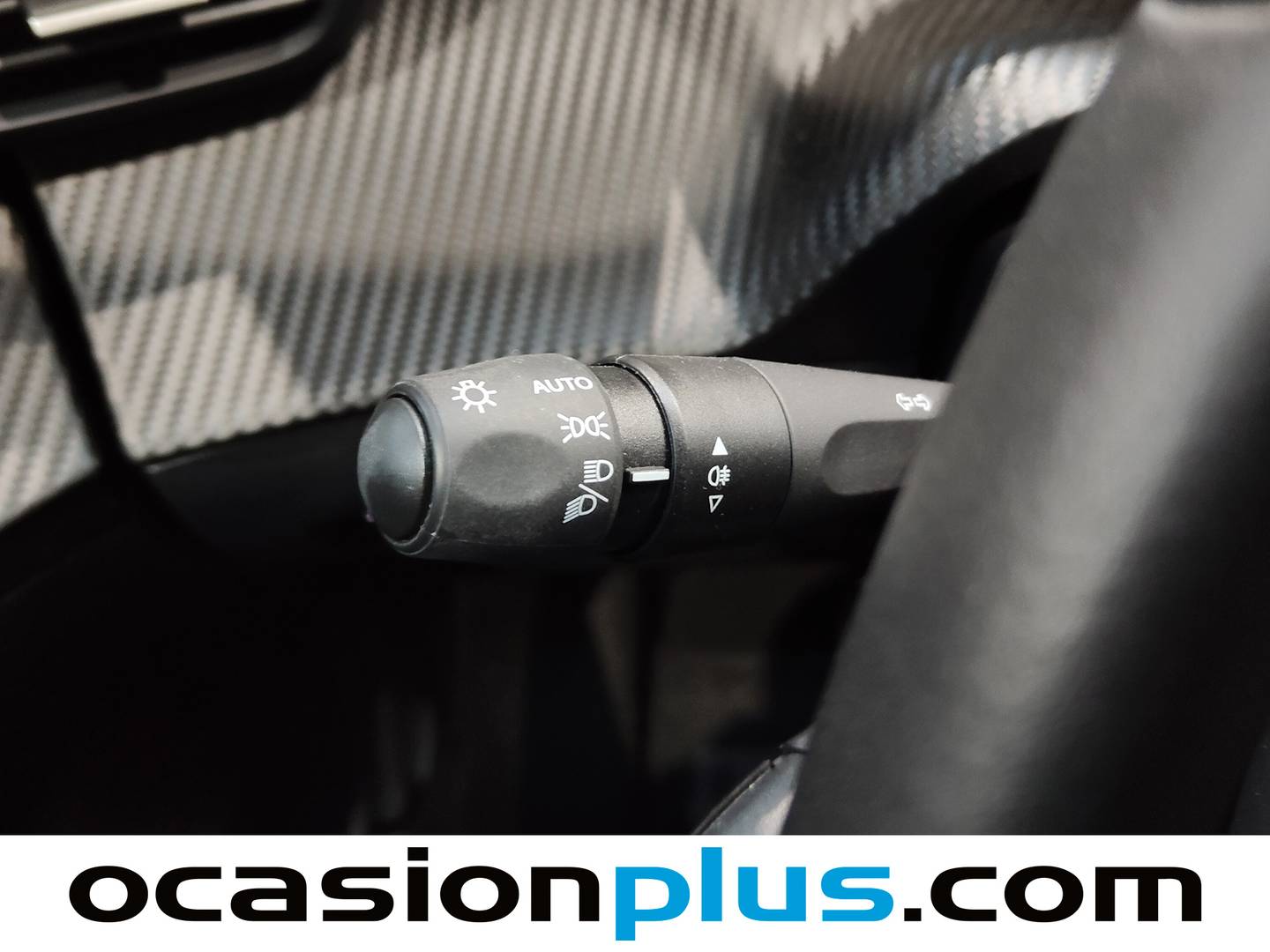 Peugeot 2008 Peugeot 2008 Allure Hybrid eDCS6 (145 CV) de ocasión