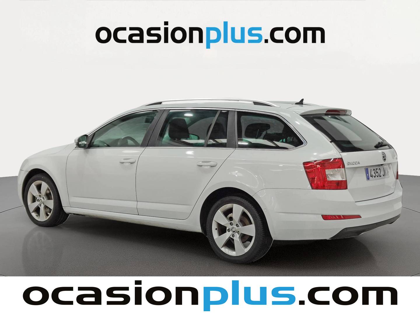 Foto trasera Skoda Octavia Skoda Octavia Combi 2.0 TDI CR Style DSG (150 CV) izquierda