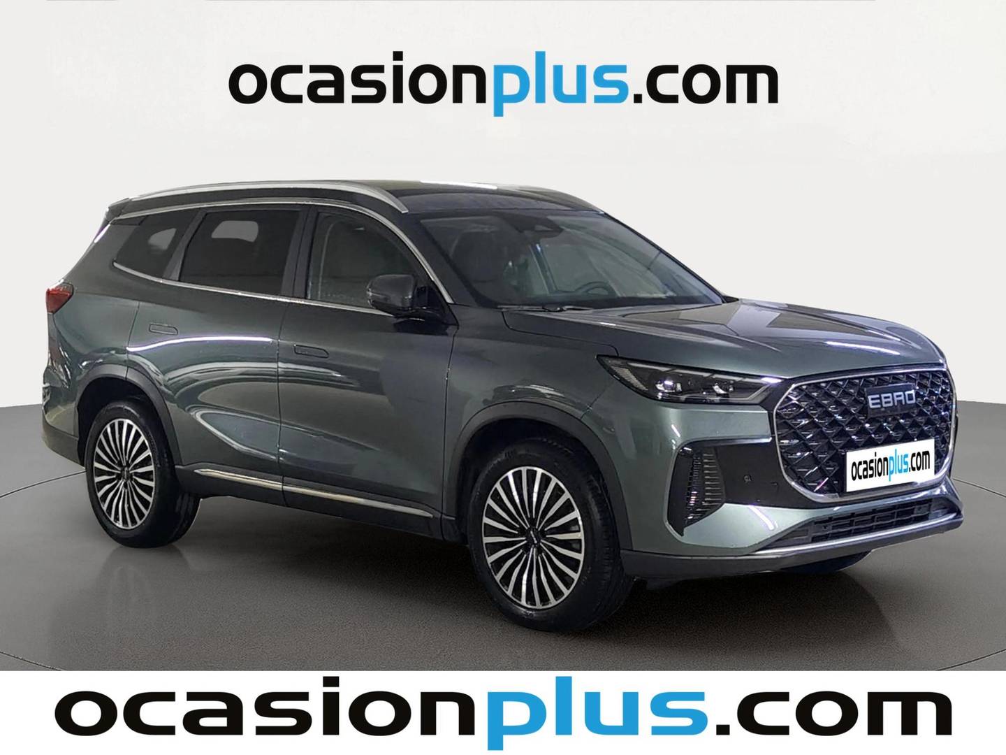 Foto delantera EBRO S800 EBRO S800 1.6 TGDI Premium DCT (147 CV) 7 Plazas derecha