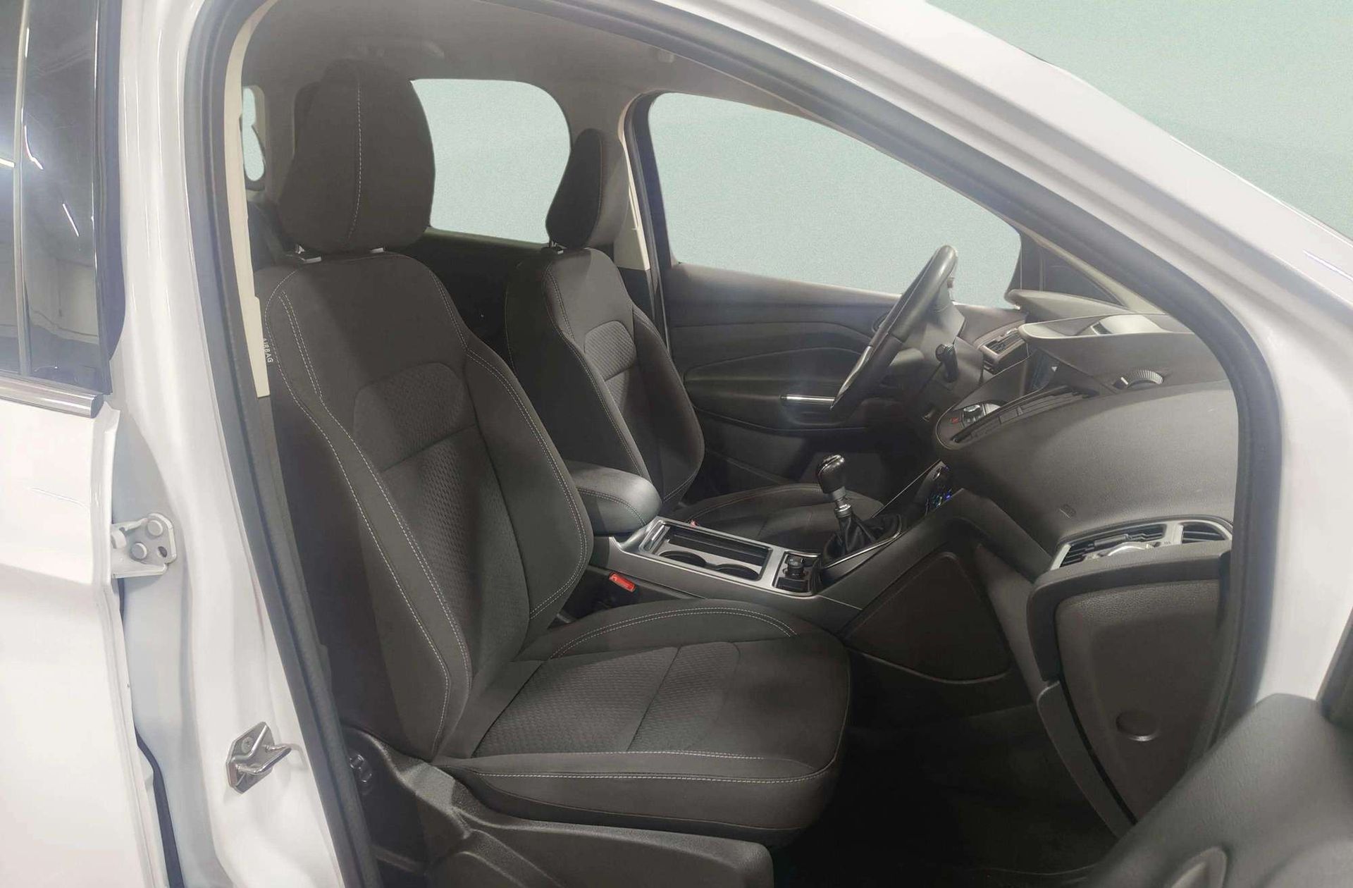 Ford Kuga 1.5 EcoBoost Trend+ 4x2 - foto 16