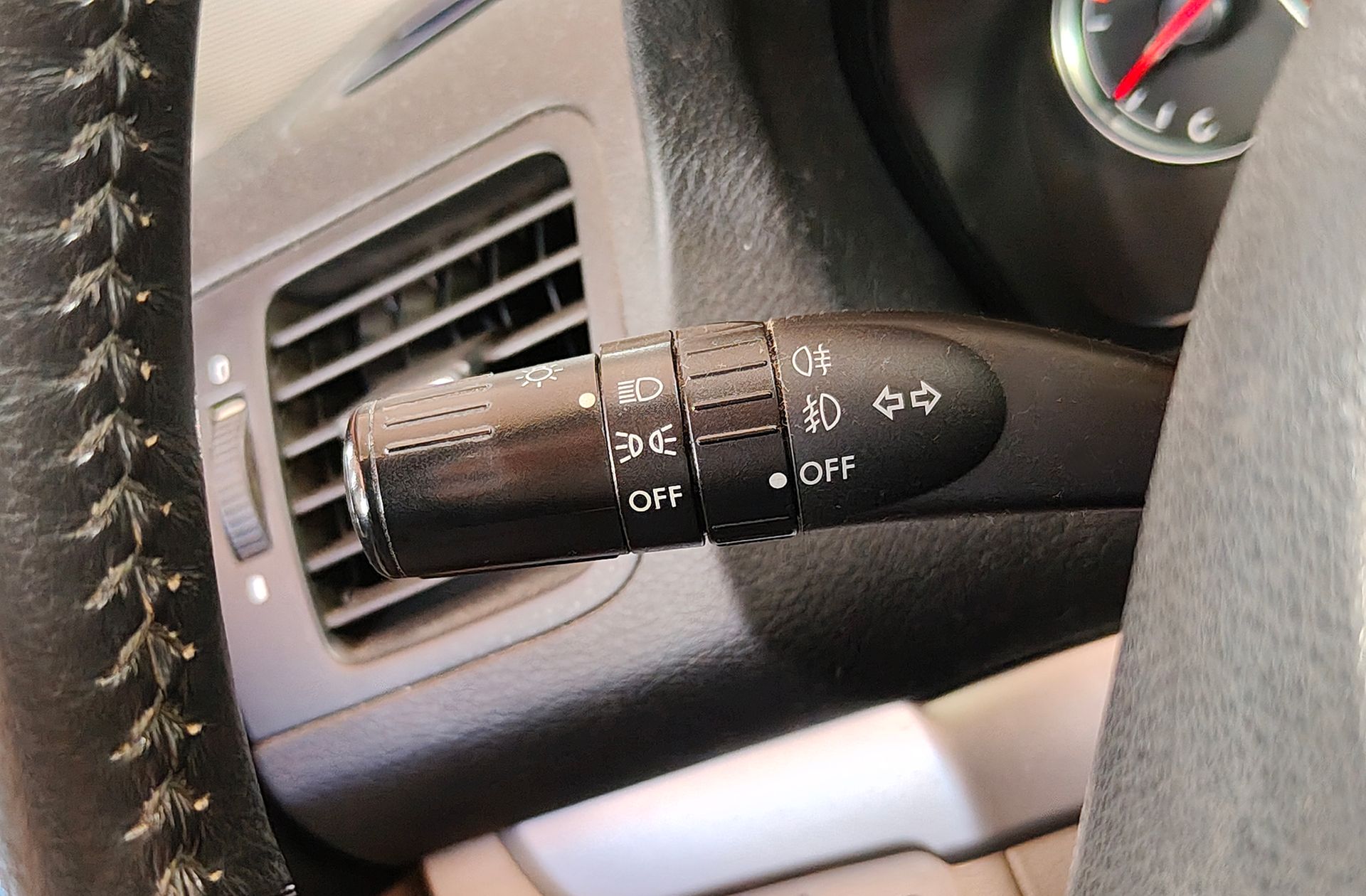 Subaru Legacy SW 2.0 Diesel Limited Plus - foto 22
