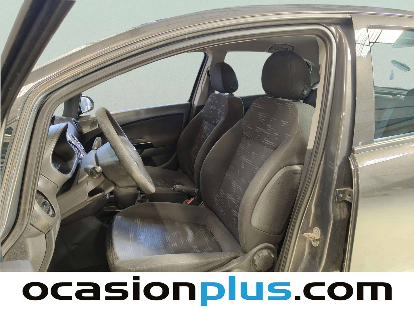 Foto asientos delanteros Opel Corsa Opel Corsa 1.3 ecoFlex Expression (75 CV)