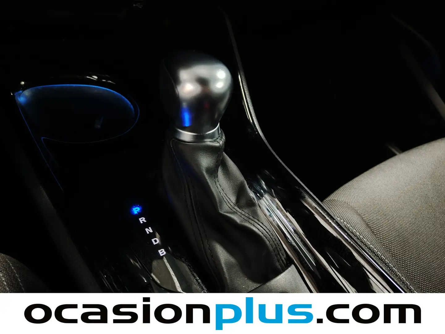 Foto Toyota C-HR Toyota C-HR 1.8 125H Advance (122 CV)