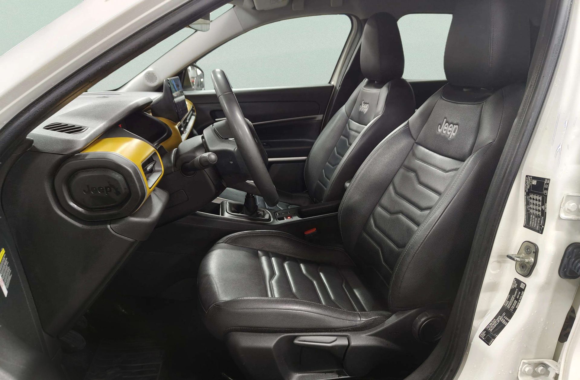 Jeep Avenger 1.2 G Summit - foto 17