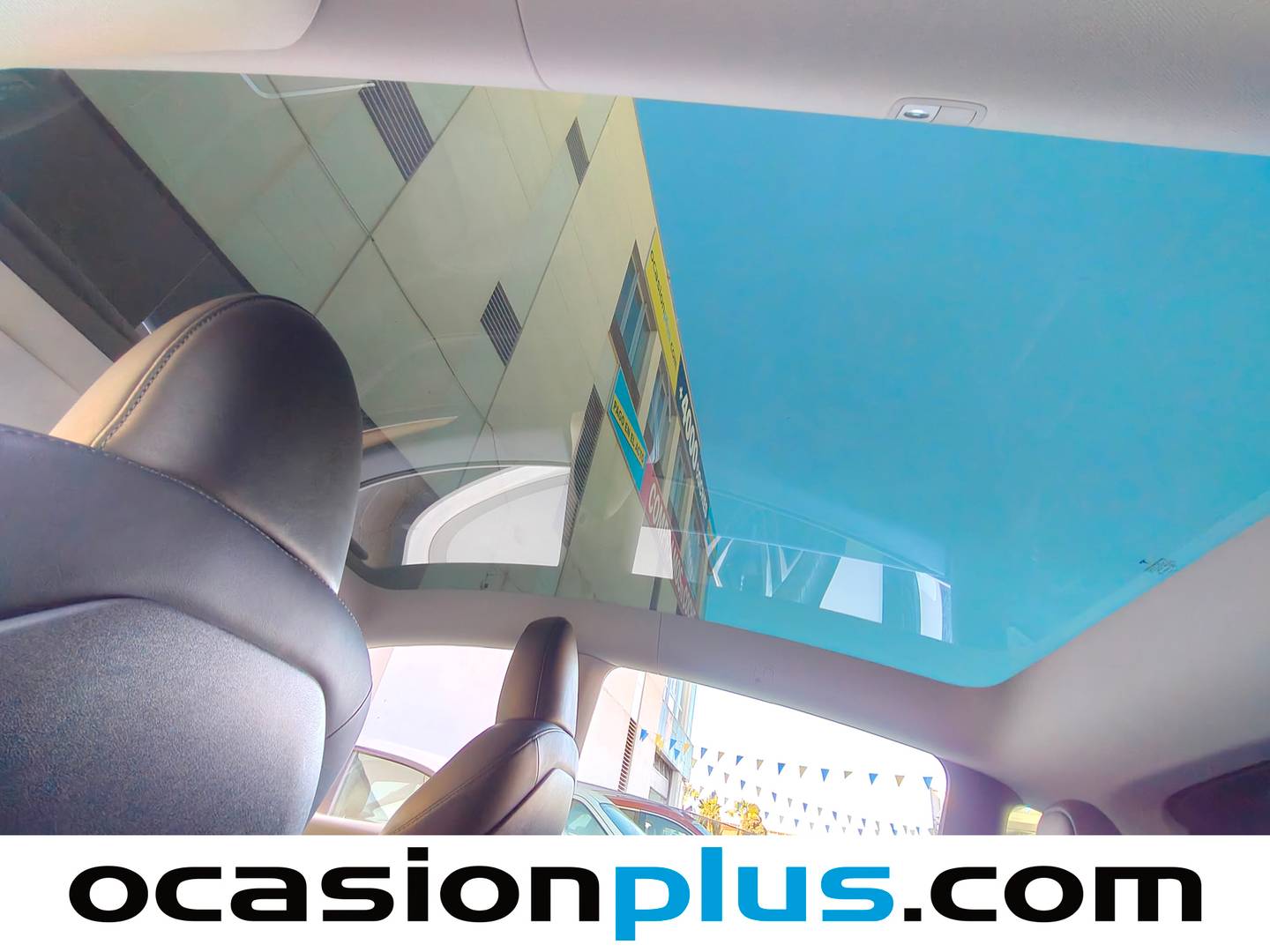 Extras y acabados del Tesla Model Y Tesla Model Y Performance 4WD (534 CV)