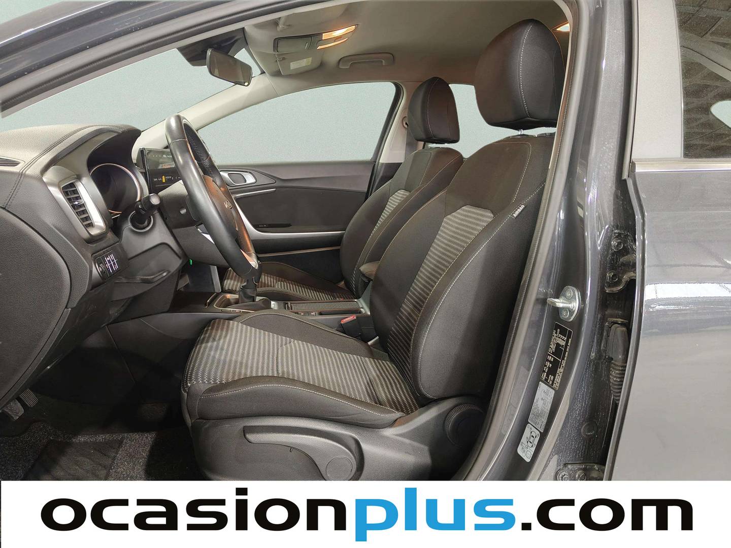 Foto asientos delanteros KIA XCeed KIA XCeed 1.0 T-GDi Drive (100 CV)