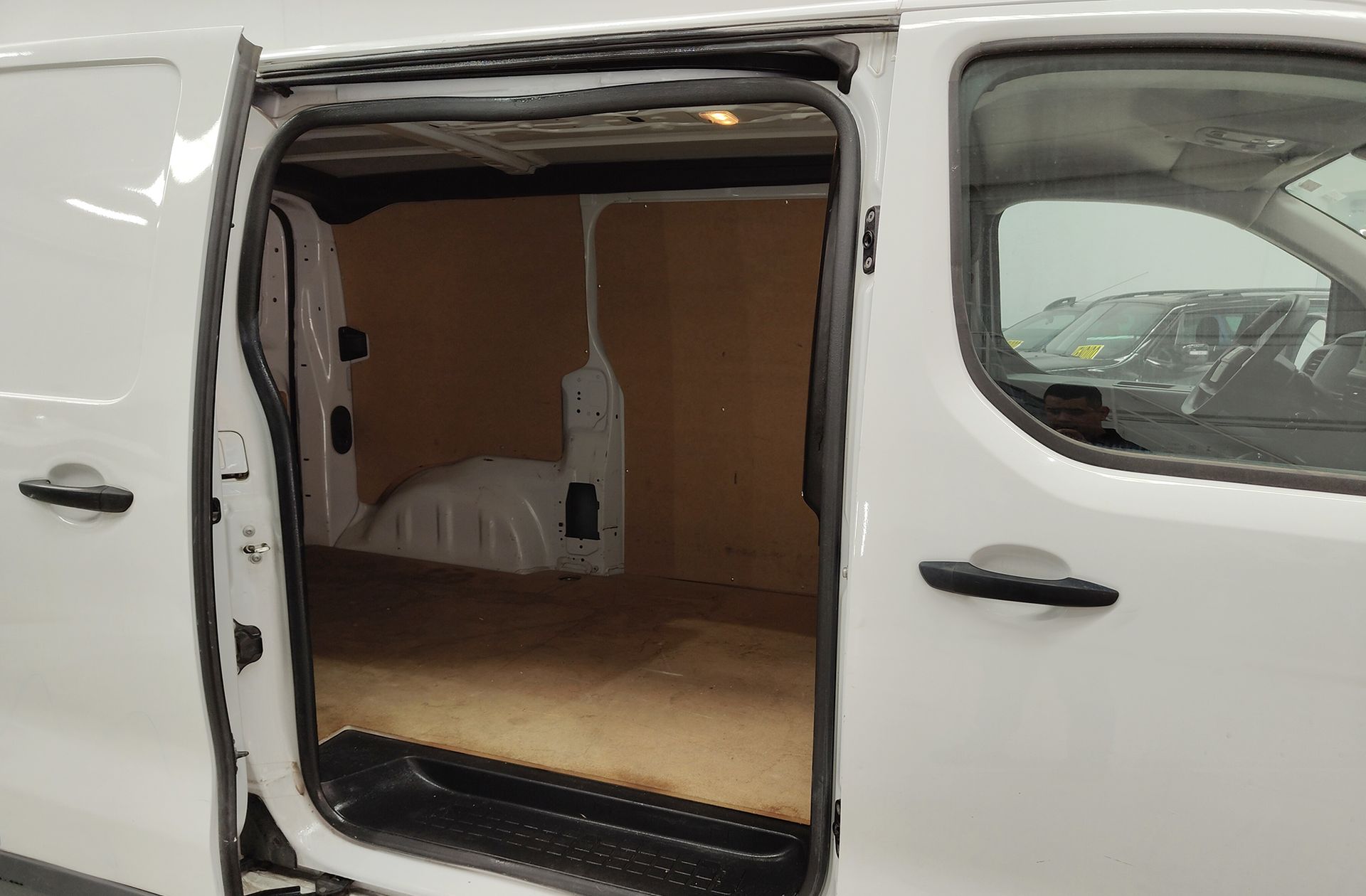 Fiat Scudo Furgon 1.5 BlueHDi L2 - foto 14