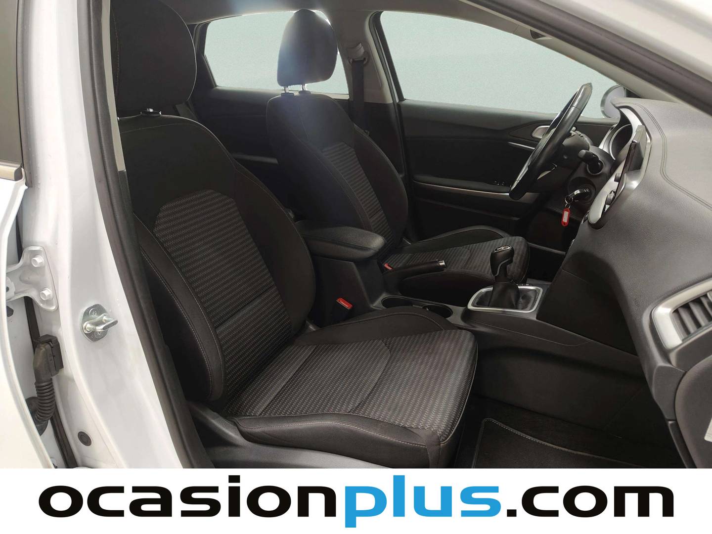 KIA Ceed KIA Ceed 1.6 MHEV iMT Drive (136 CV) híbrido