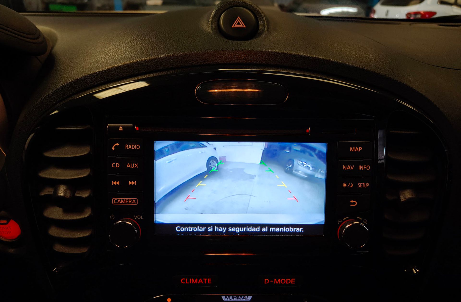 Nissan Juke 1.5 dCi N-Connecta - foto 8