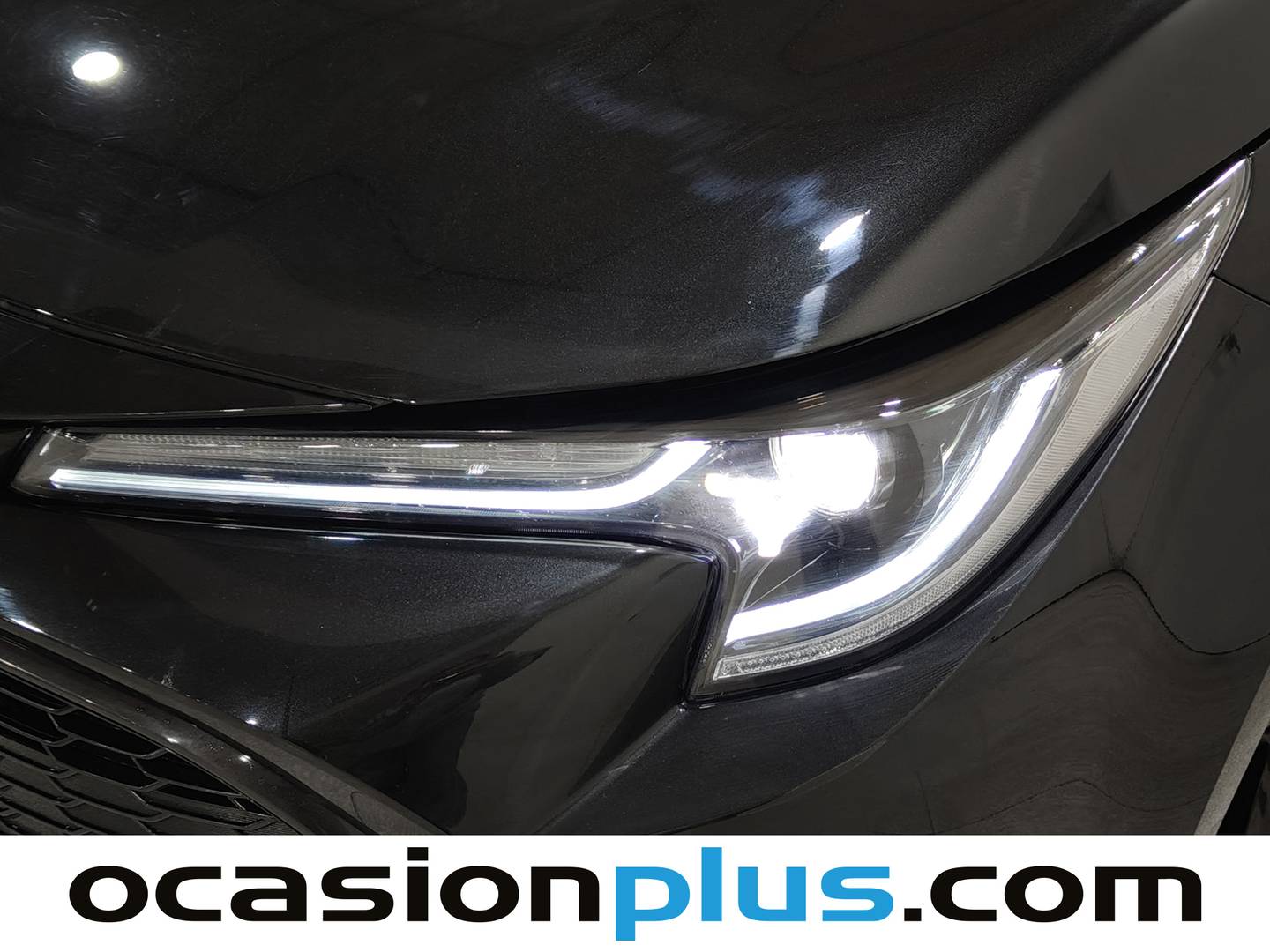 Equipamiento del Toyota Corolla Toyota Corolla Touring Sports 180H Feel! E-CVT (180 CV)