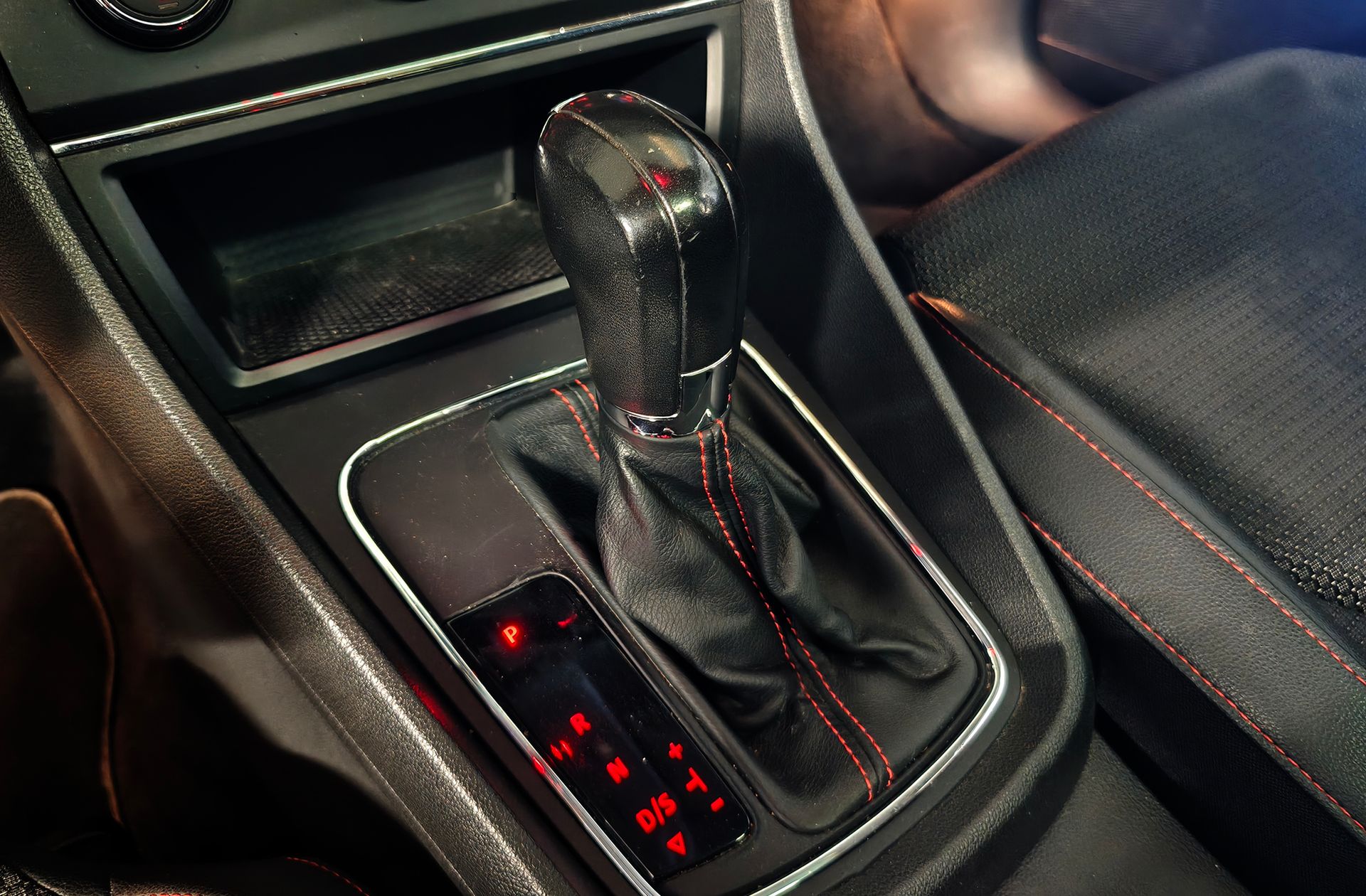 SEAT León ST ST 2.0 TDI FR DSG - foto 5