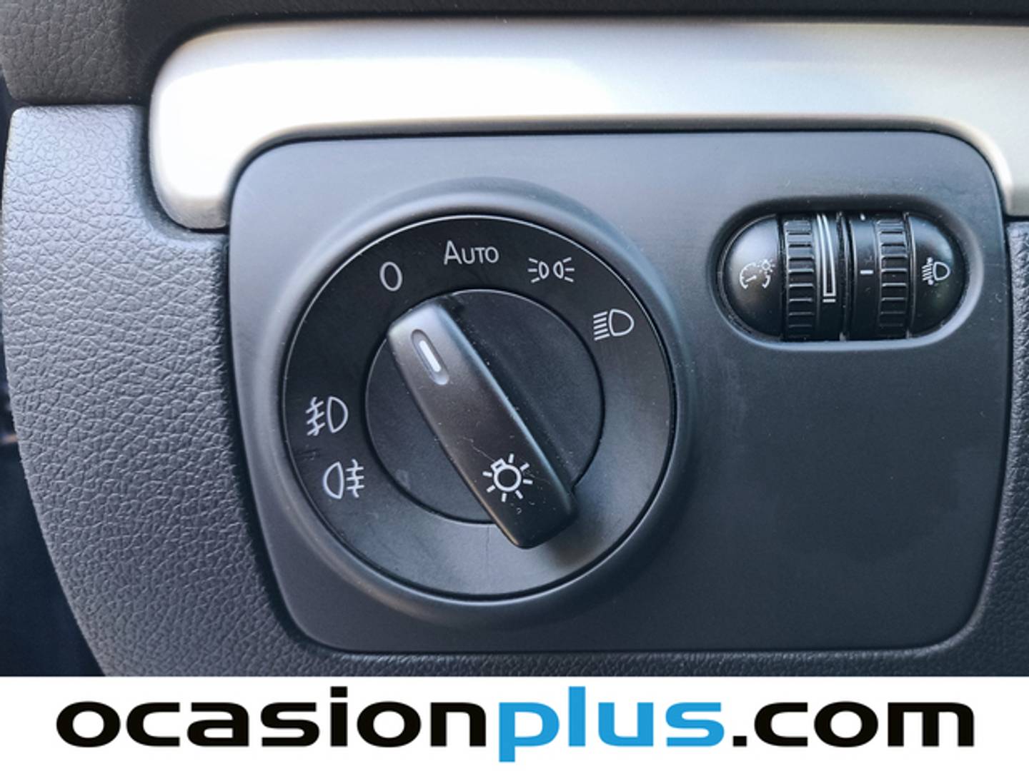 Extras y acabados del Volkswagen Golf Volkswagen Golf Advance 1.6 TDI BMT (105 CV) DSG