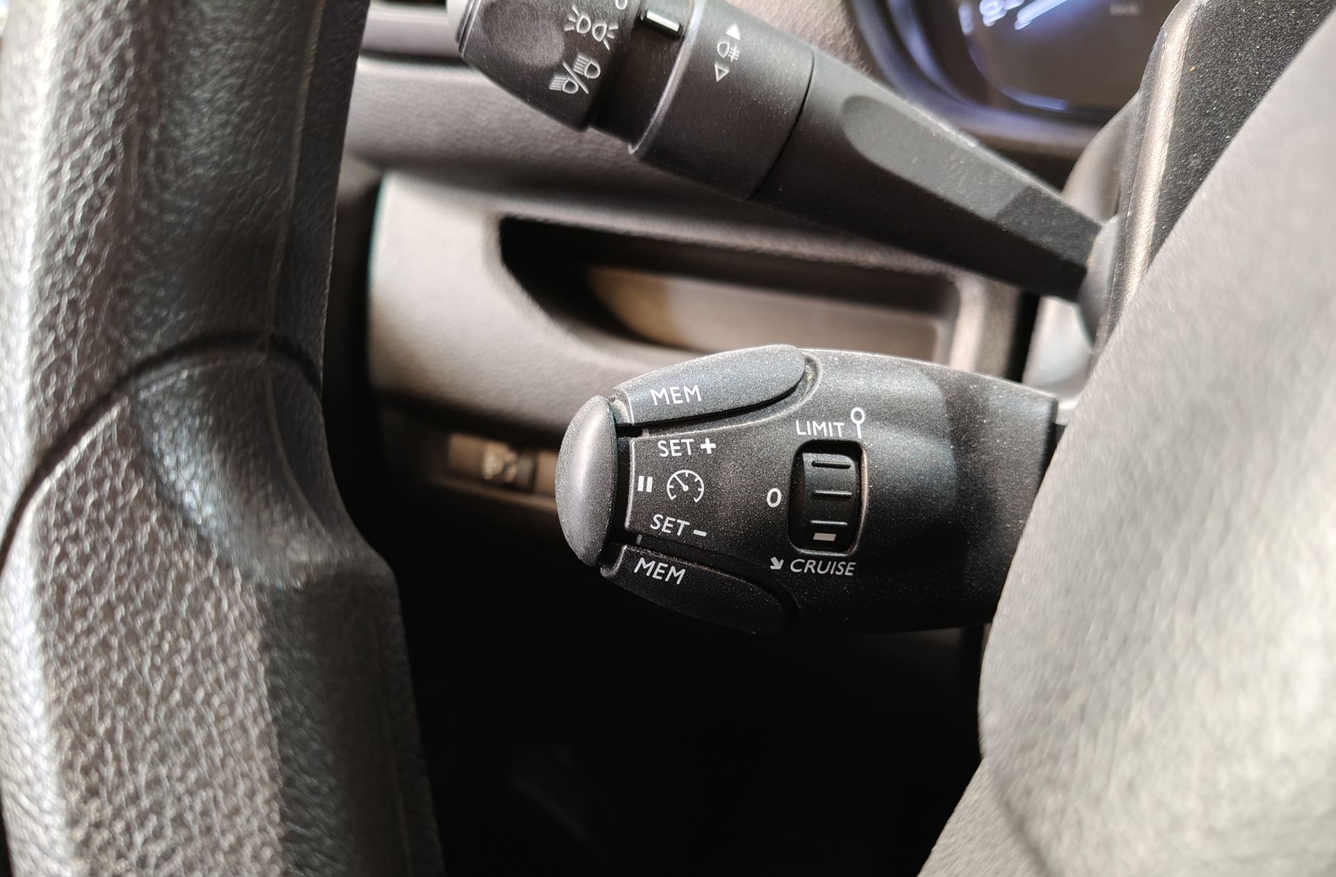Opel Vivaro Furgon 1.5 BlueHDi M Standart - foto 20