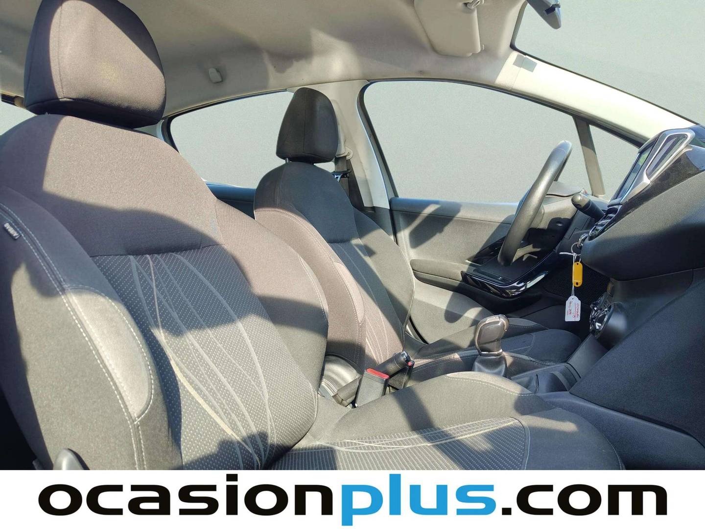 Peugeot 208 Peugeot 208 1.2 VTi Active (82 CV) km 0