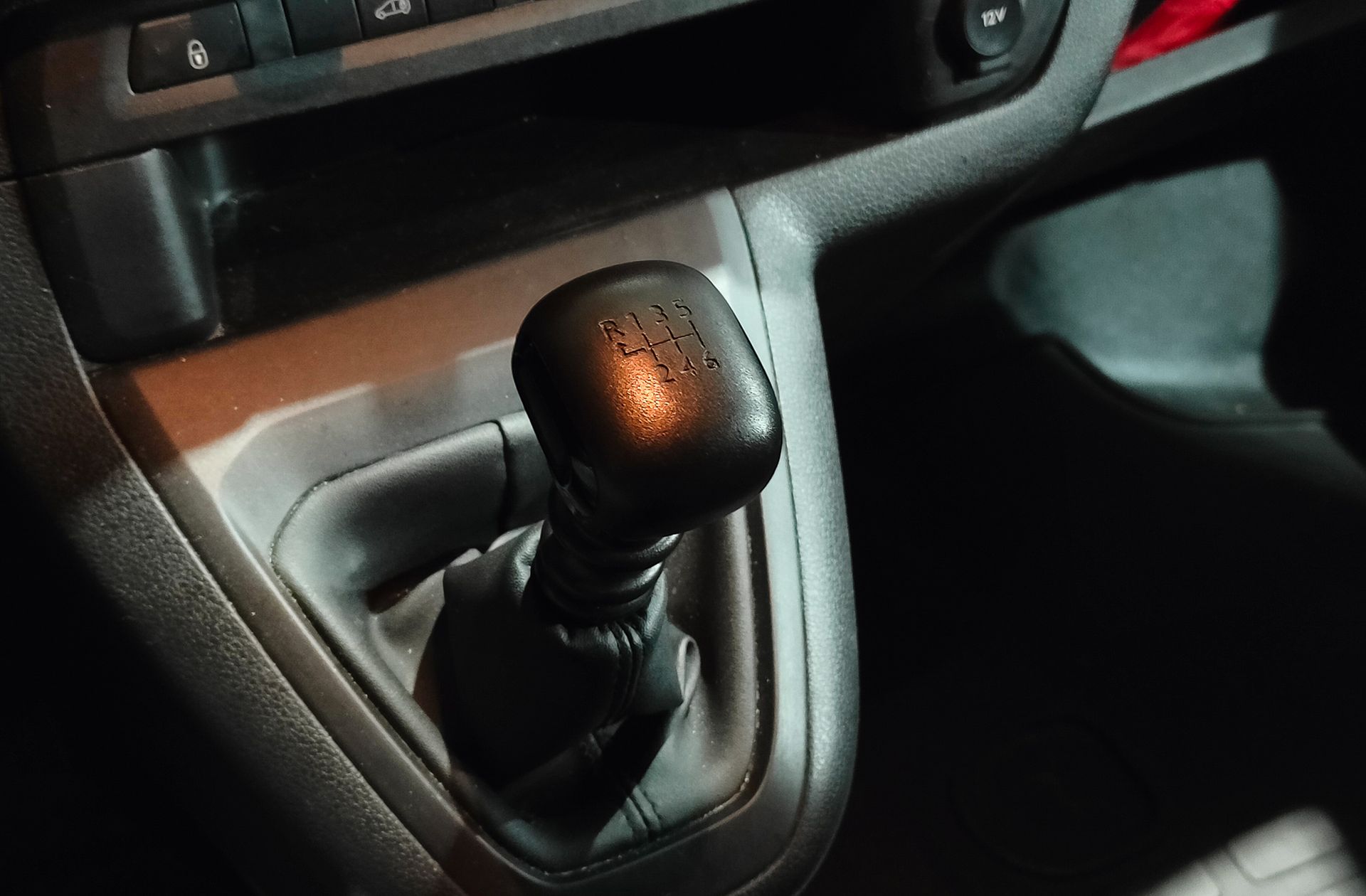 Citroën Jumpy Furgon BlueHDi 120 Talla M 3 plazas - foto 5