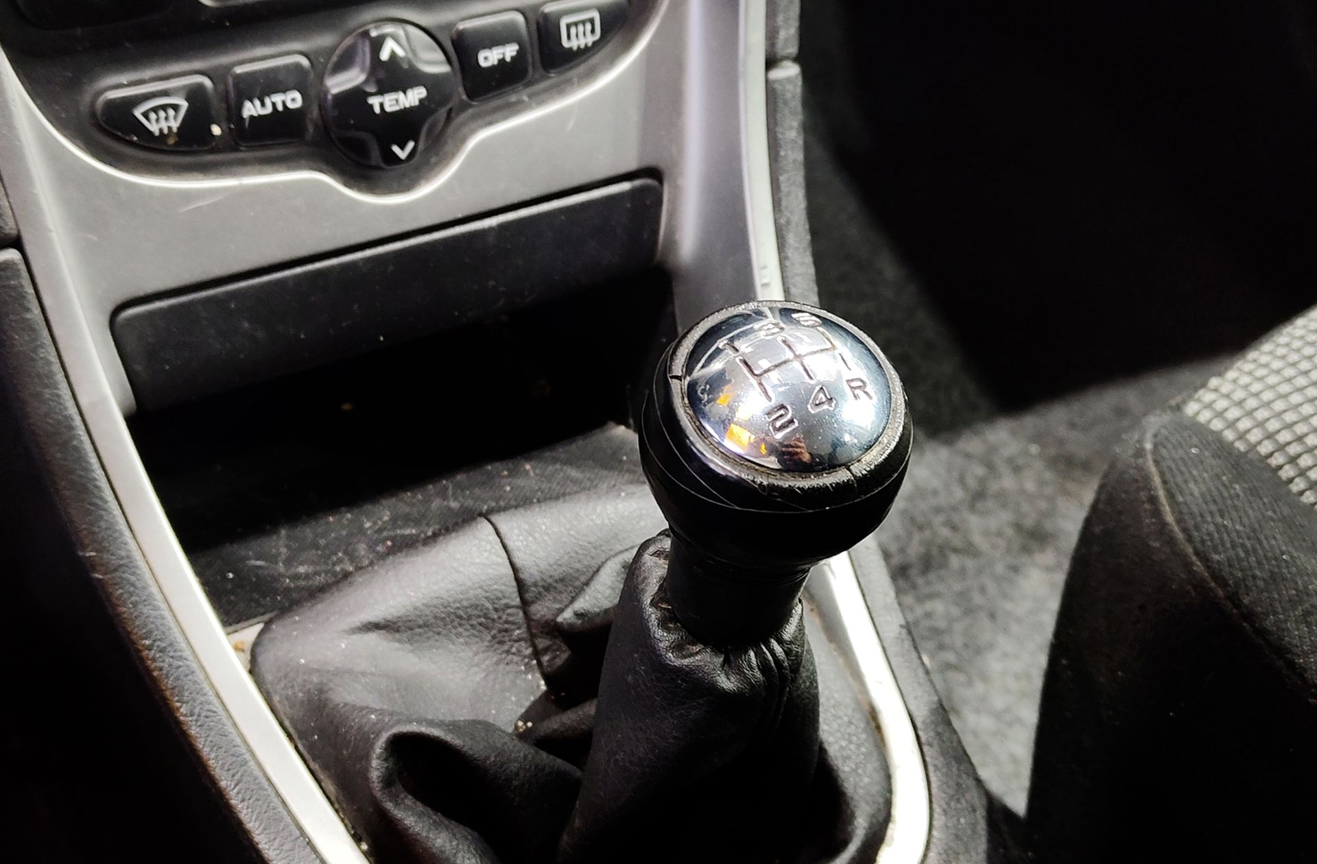 Peugeot 307 2.0 HDi Clim Plus - foto 5