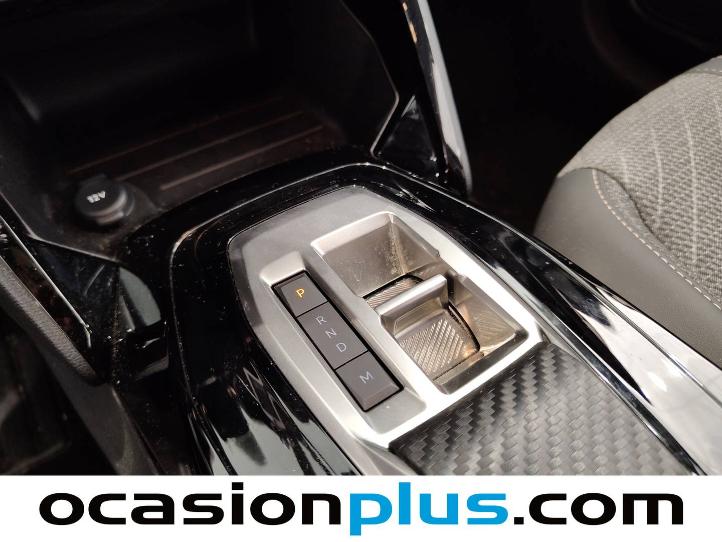 Peugeot 208 Peugeot 208 Allure Hybrid eDCS6 (100 CV) híbrido