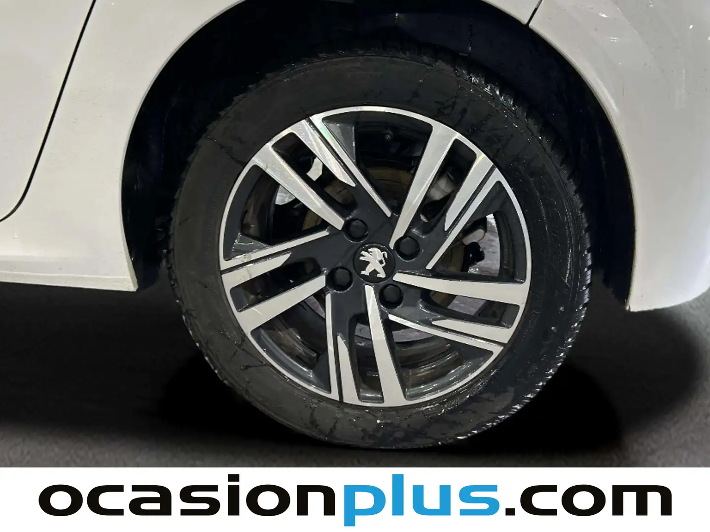 Foto Peugeot 208 Peugeot 208 PureTech 100 Allure  (100 CV)