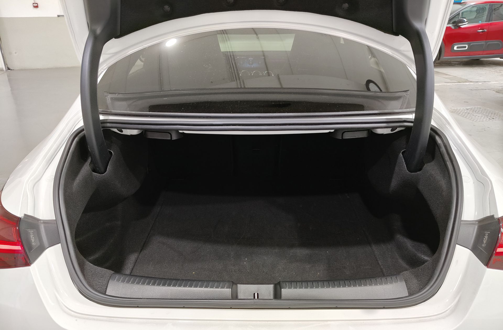 Mercedes-Benz CLA 220 d Pack AMG - foto 19