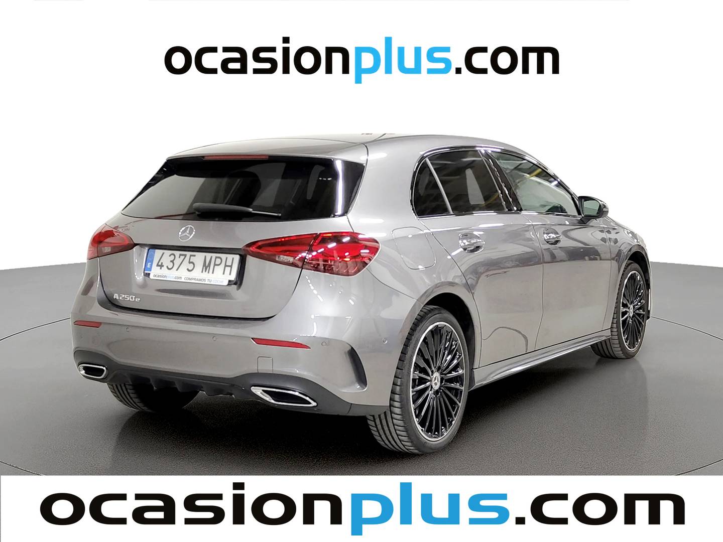 Foto trasera Mercedes Clase A Mercedes Clase A 250 e (218 CV) Pack AMG derecha