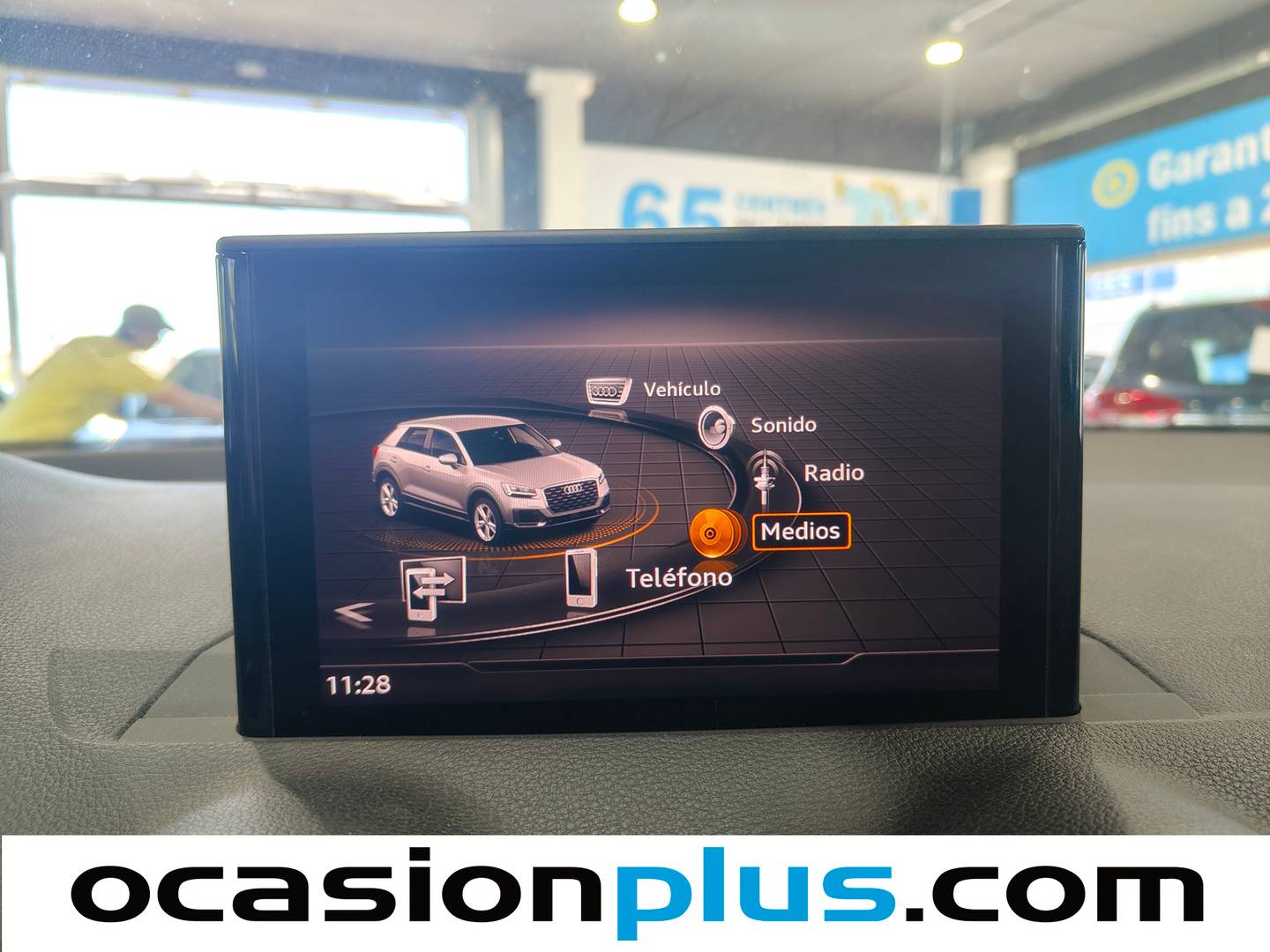 Extras y acabados del Audi Q2 Audi Q2 design 30 TDI (116 CV)