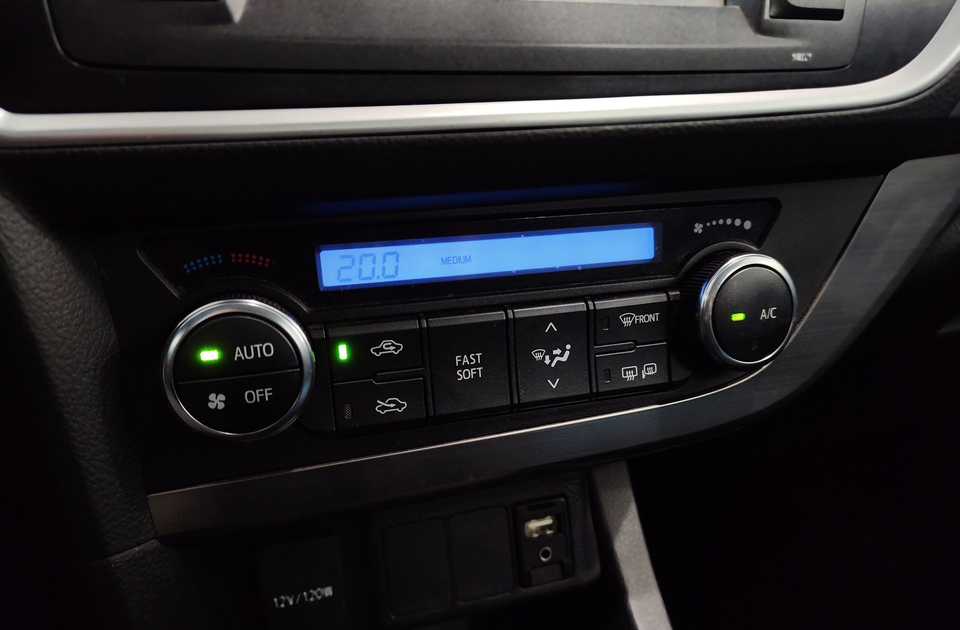 Toyota Auris 130 Touring Sports Active - foto 26