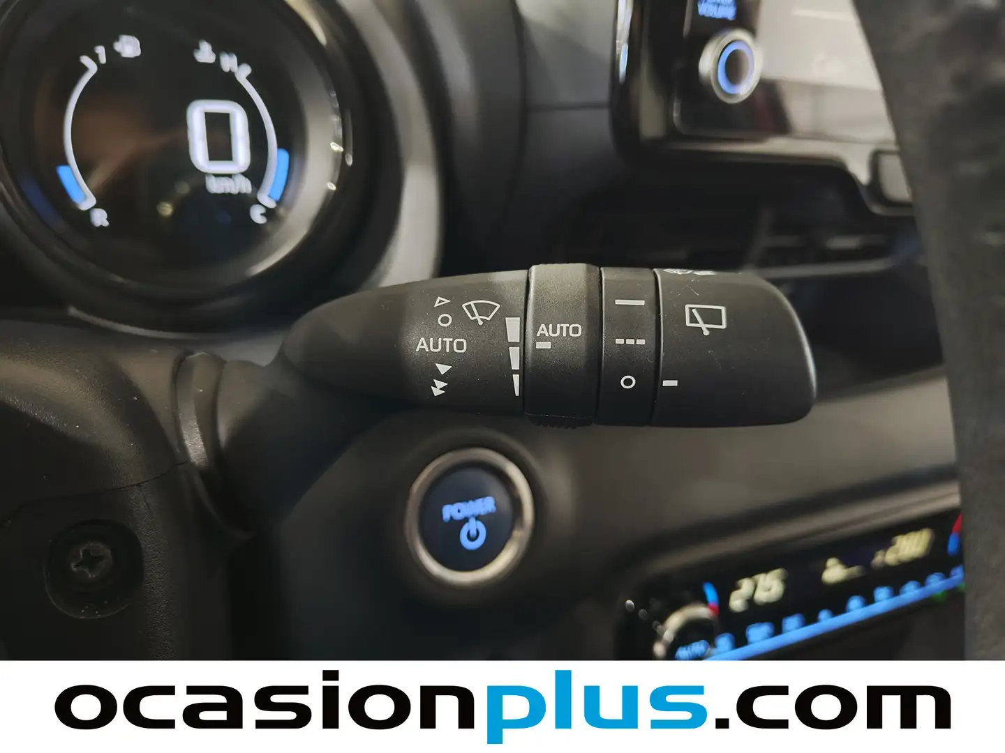 Foto Toyota Yaris Toyota Yaris 1.5 120H Style P. Premier Edition (116 CV)