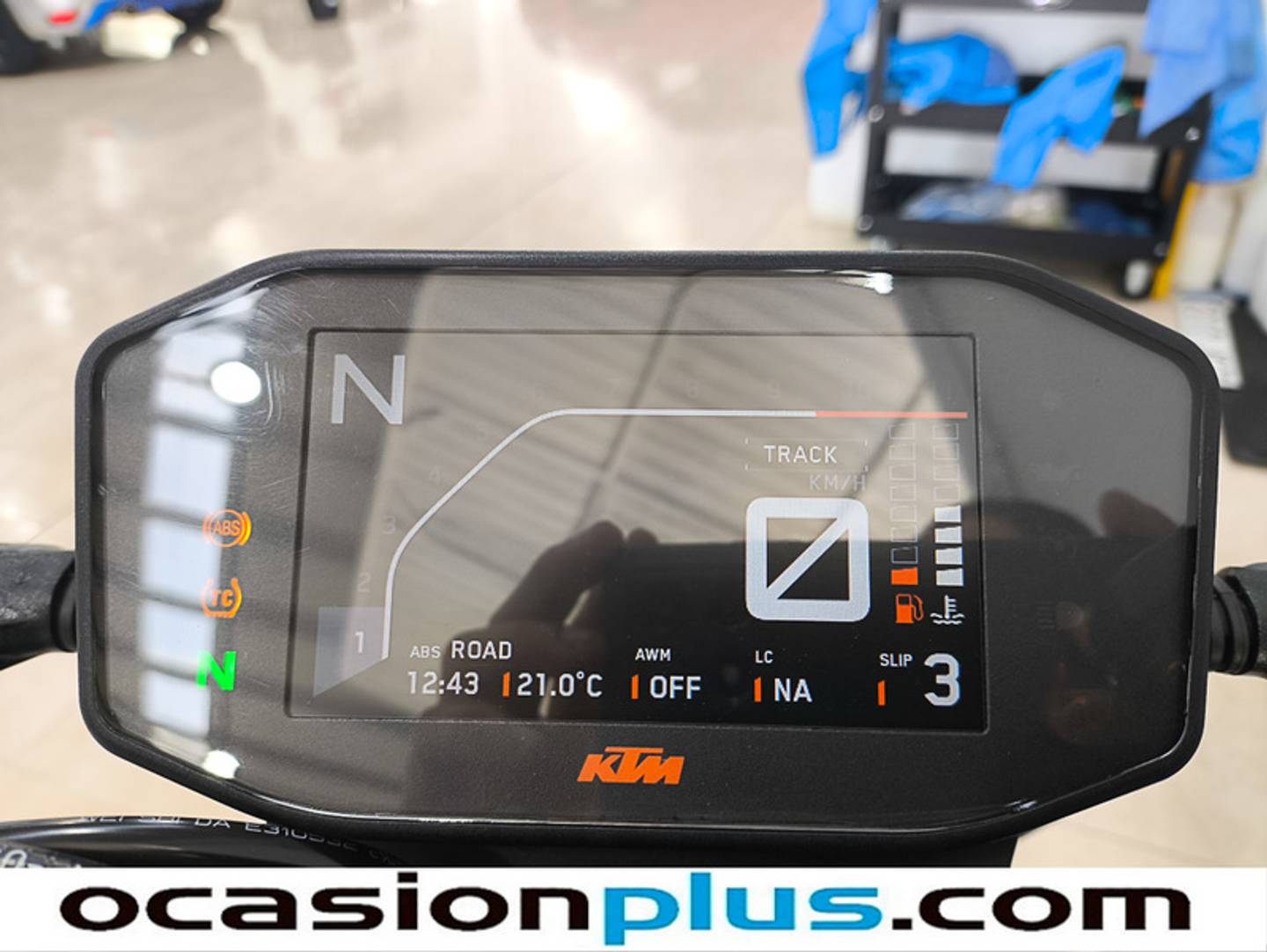 Foto KTM Duke R 890 KTM Duke R 890 R 890 (121 CV)