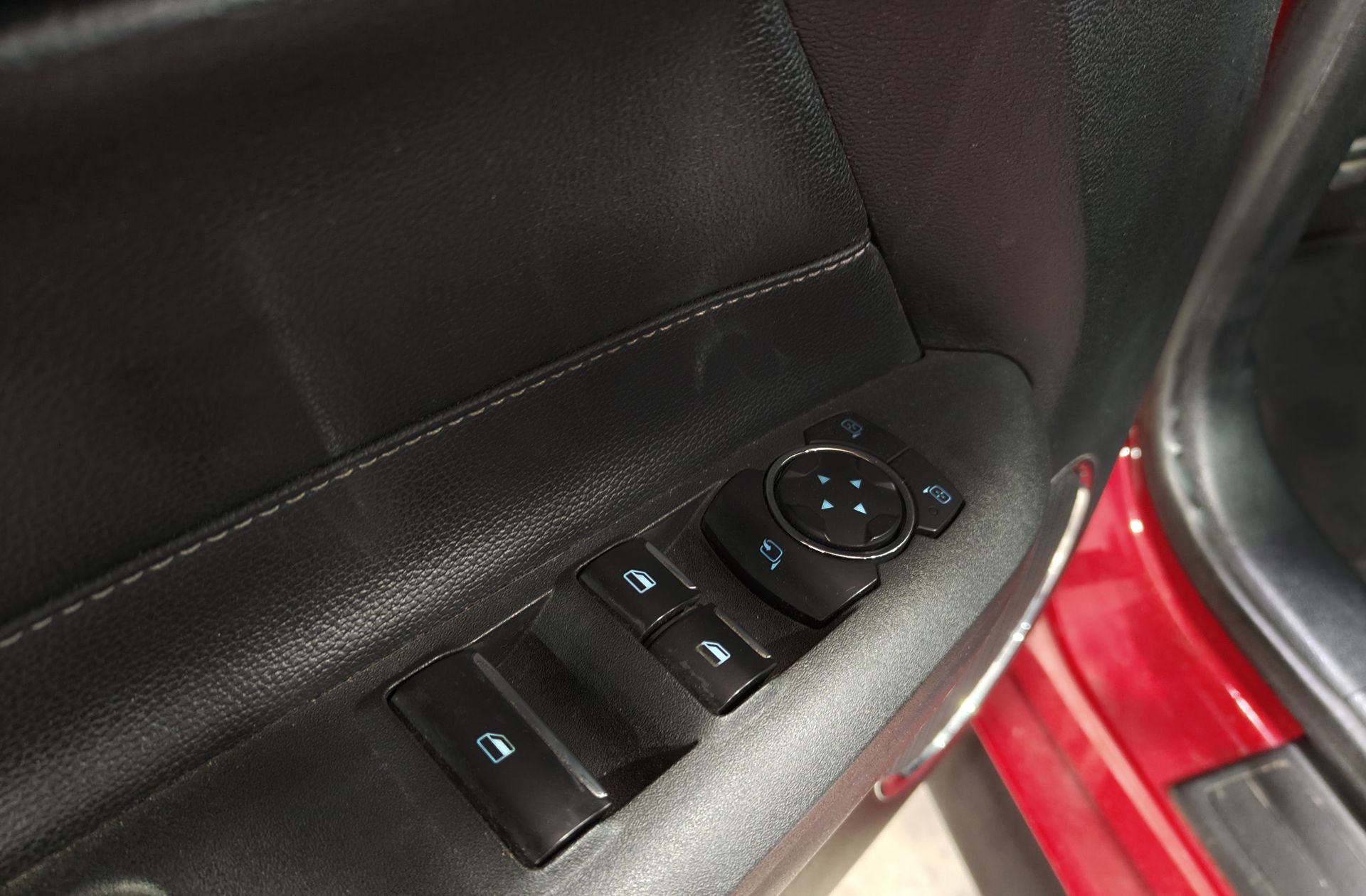 Ford Mustang 2.3 EcoBoost Convertible - foto 36