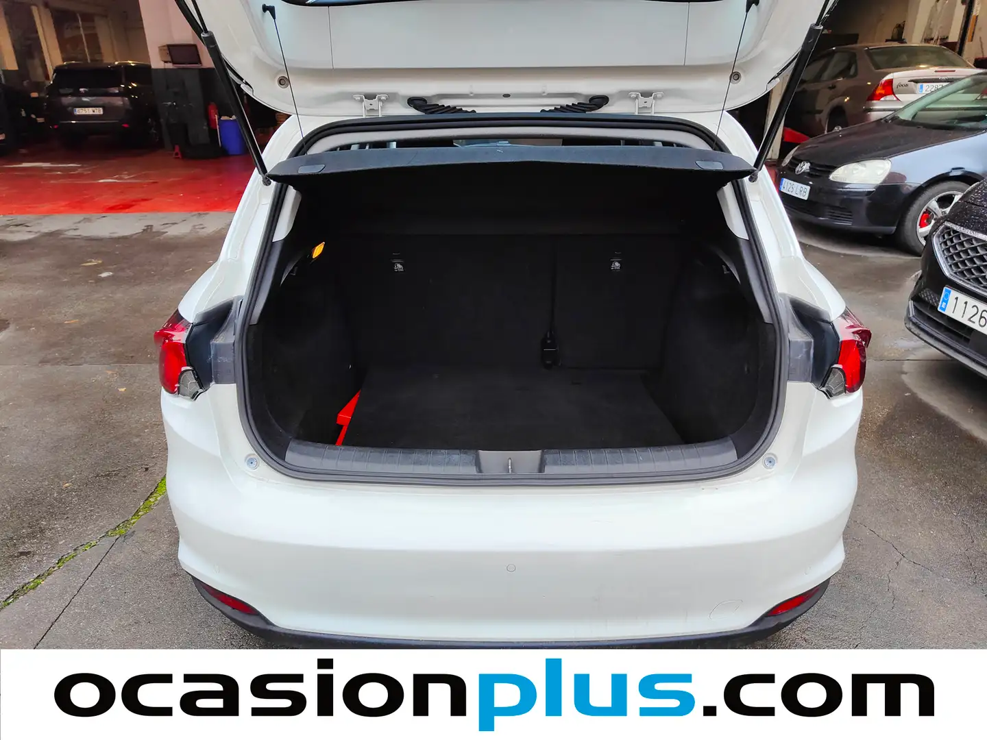 Foto Fiat Tipo Fiat Tipo 1.4 T-Jet Mirror (120 CV)