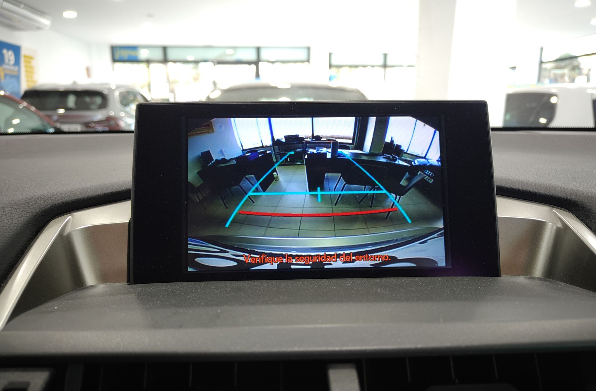 Lexus NX 300h Corporate 2WD Navibox - foto 8