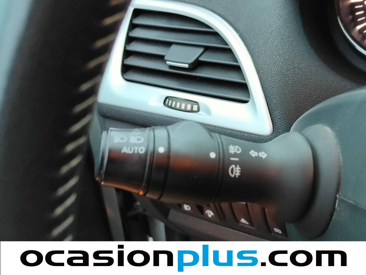 Extras y acabados del Renault Mégane Renault Megane TCe 115 S&S Dynamique Energy eco2 (115 CV)