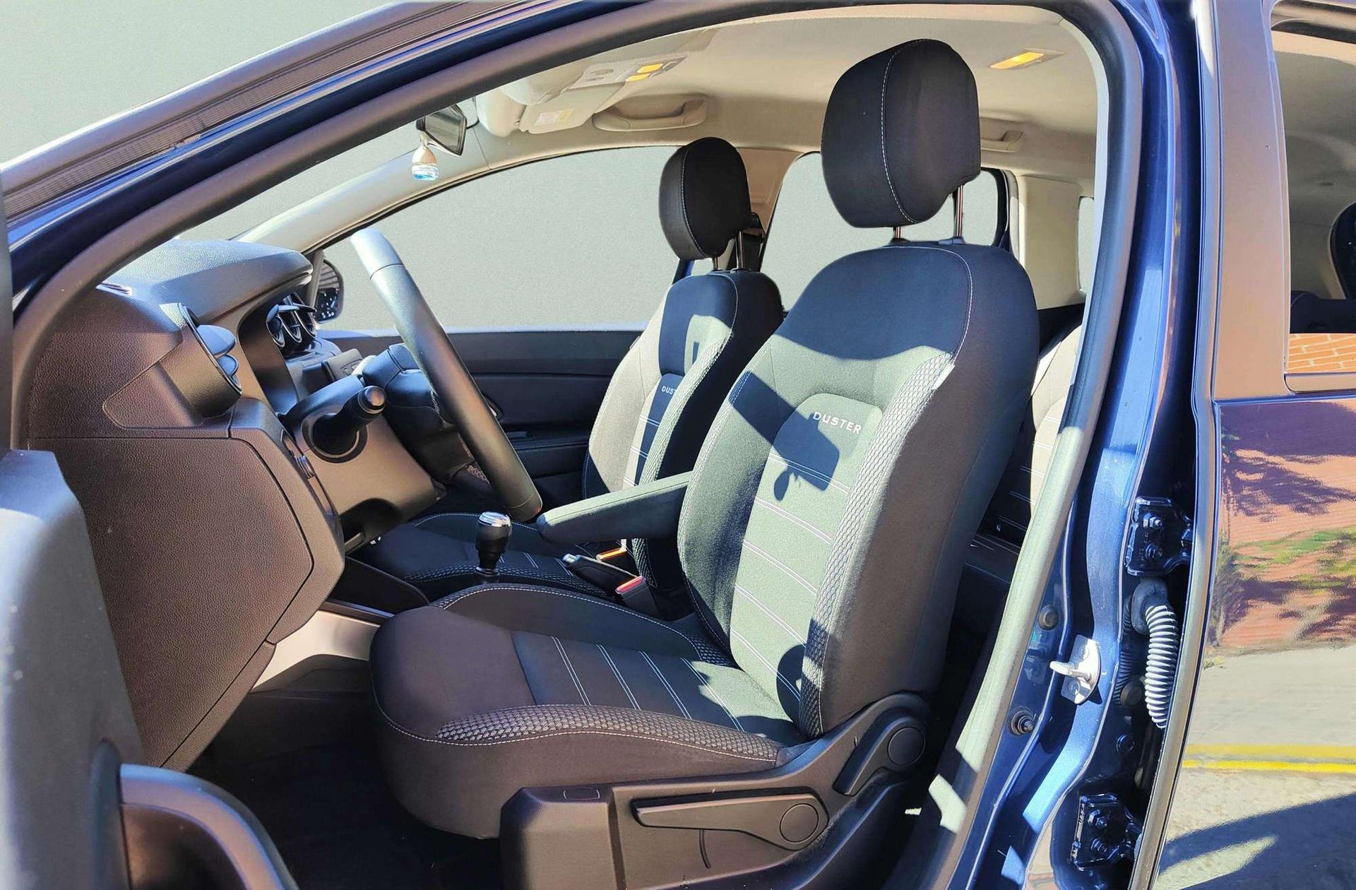 Dacia Duster 1.6 GLP Prestige 4x2 - foto 14