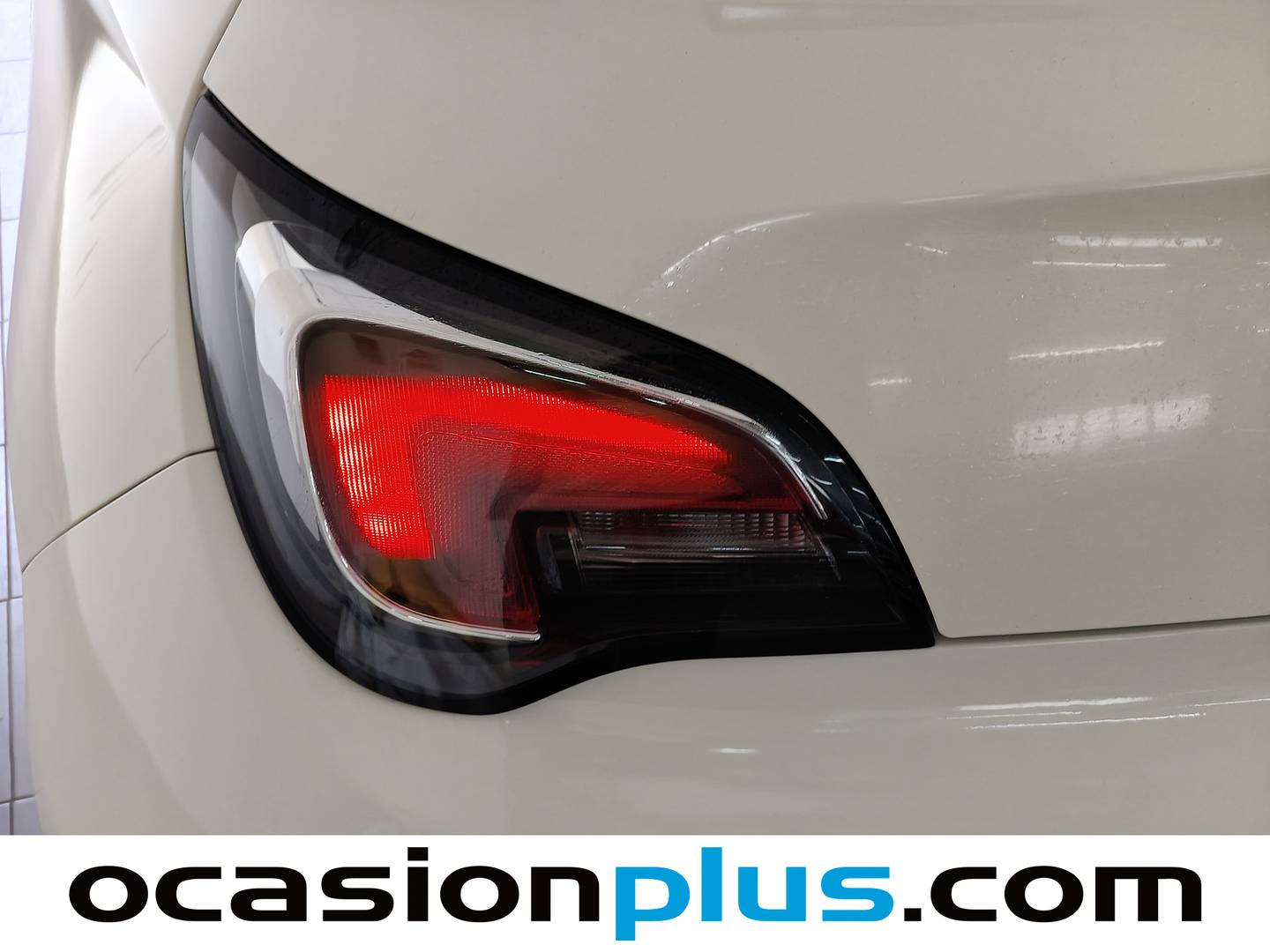 Opel Adam Opel Adam 1.4 XEL Glam (87 CV) gasolina