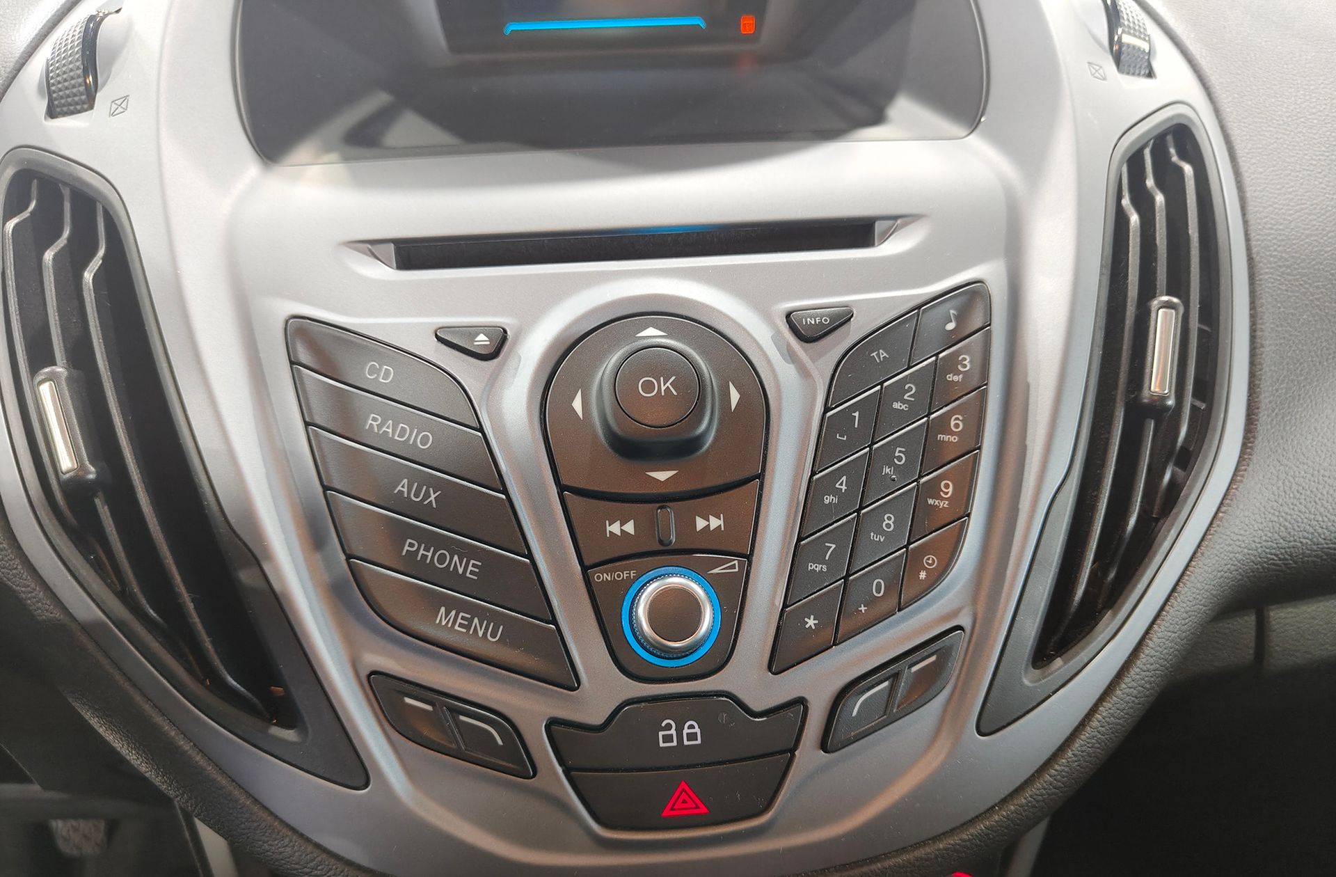 Ford B-Max 1.0 EcoBoost Trend - foto 27