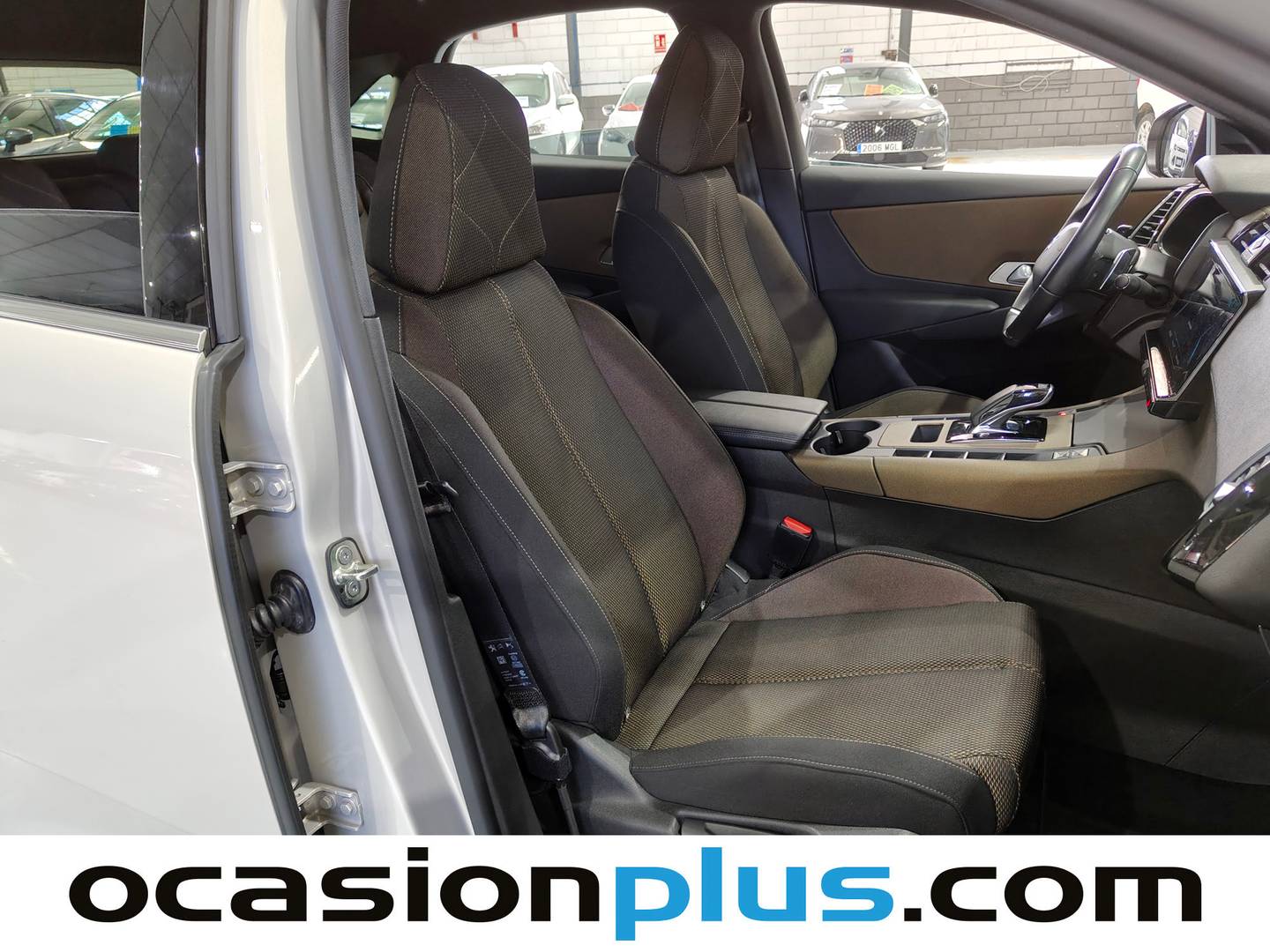 DS DS 7 Crossback DS DS7 Crossback E-Tense Bastille + Auto (225 CV) automático