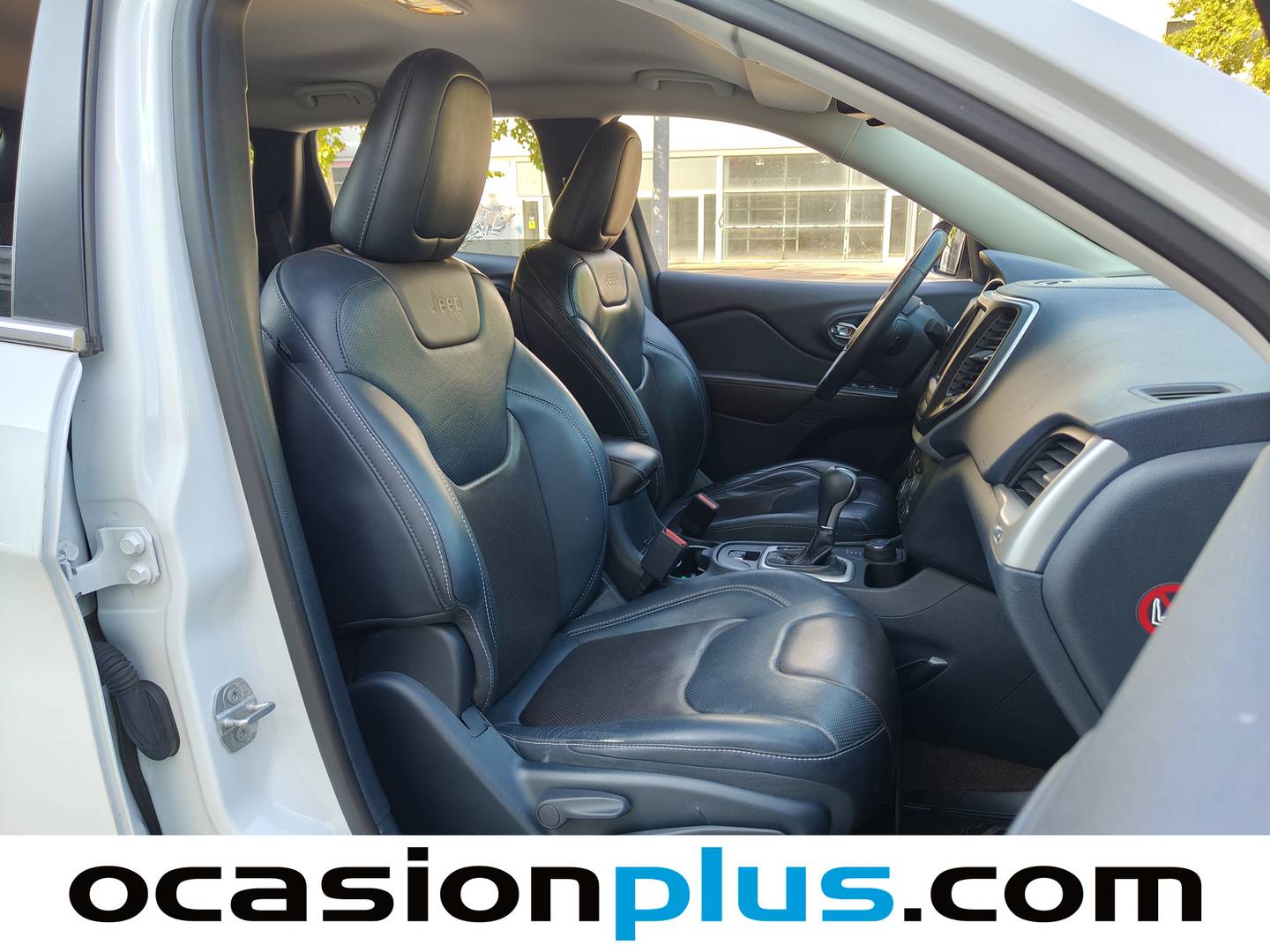 Foto Jeep Cherokee Jeep Cherokee 2.2 CRD Limited 4x4 Auto Act. D.I  (200 CV)