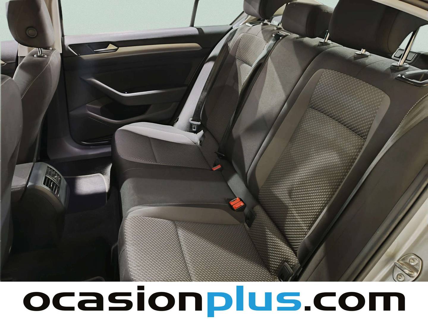 Foto Volkswagen Passat Volkswagen Passat Business 2.0 TDI (122 CV) DSG