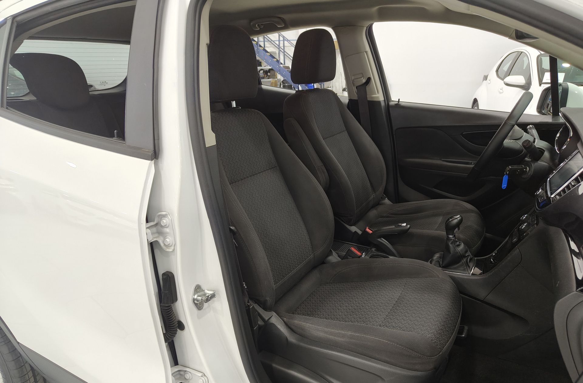 Opel Mokka 1.6 CDTi Selective 4x2 - foto 16