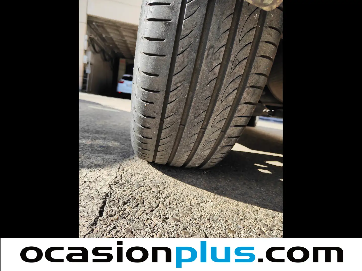 Foto Peugeot 3008 Peugeot 3008 1.6 VTI Style (120 CV)