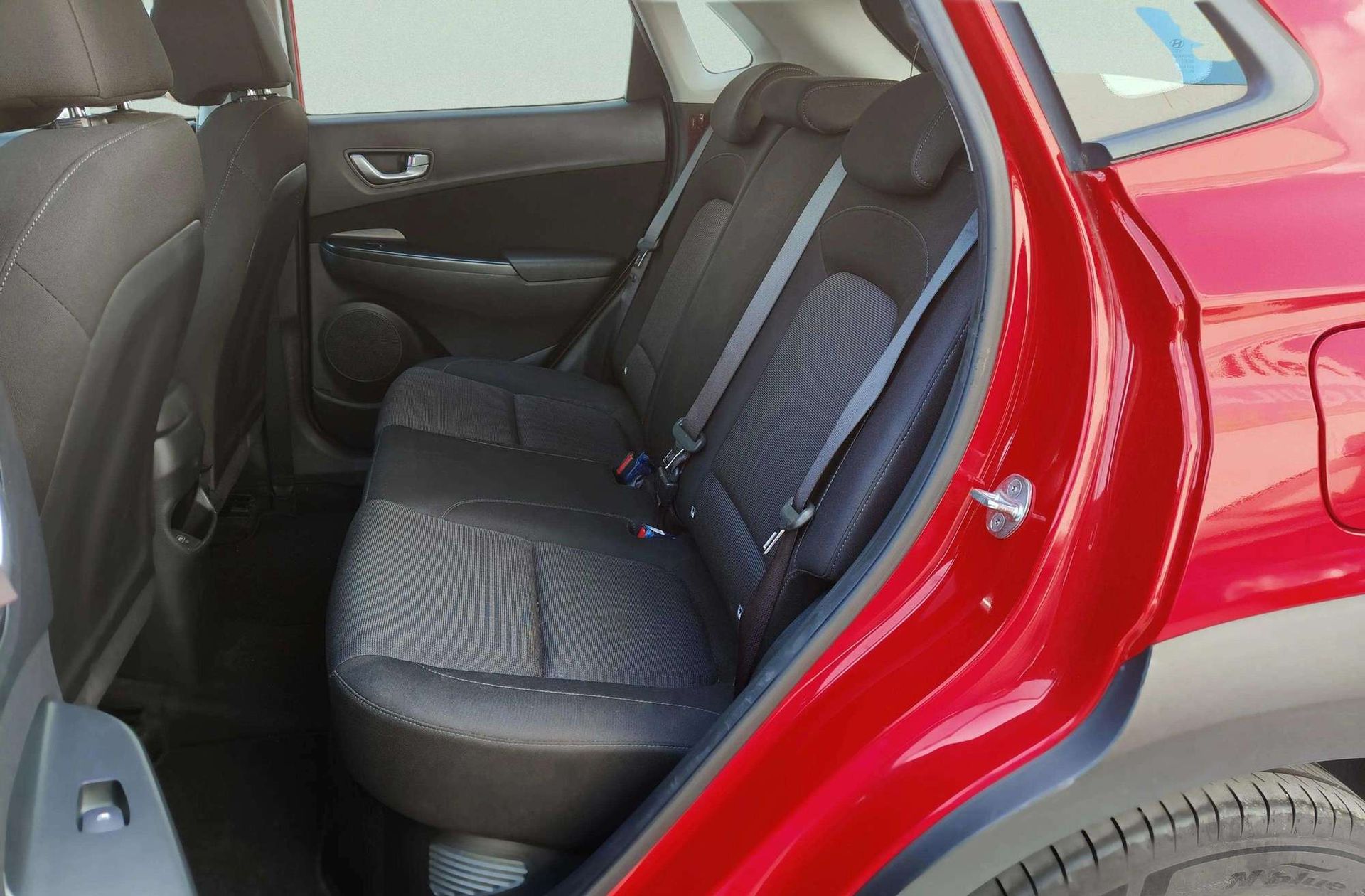 Hyundai Kona 1.6 GDI HEV Maxx DCT - foto 13