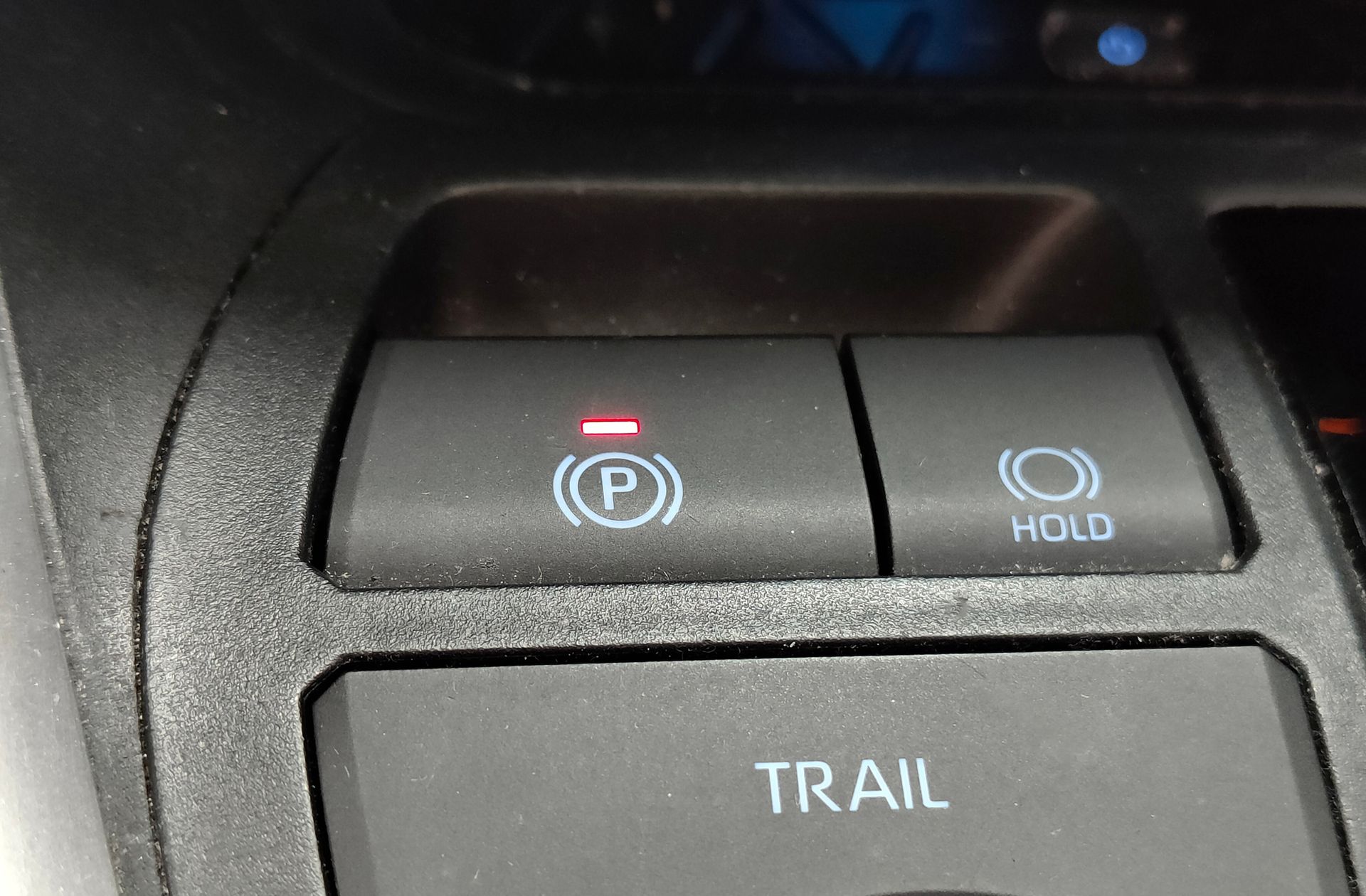 Toyota RAV4 2.5l Hybrid Luxury - foto 32