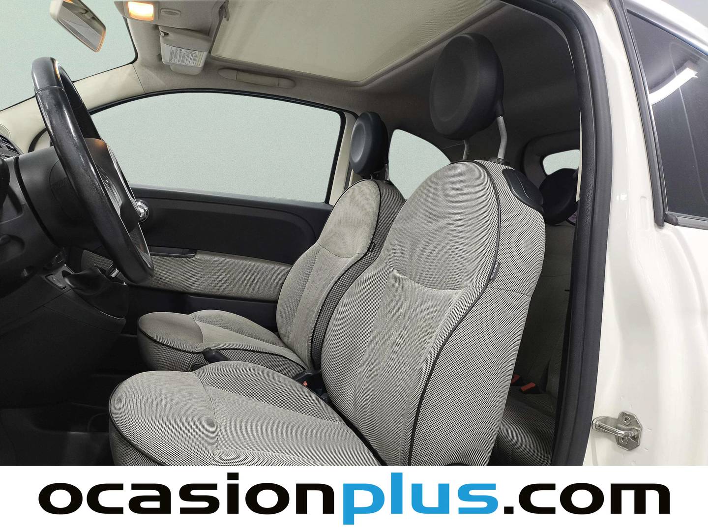 Foto asientos delanteros Fiat 500 Fiat 500 1.2 8v Lounge (69 CV)