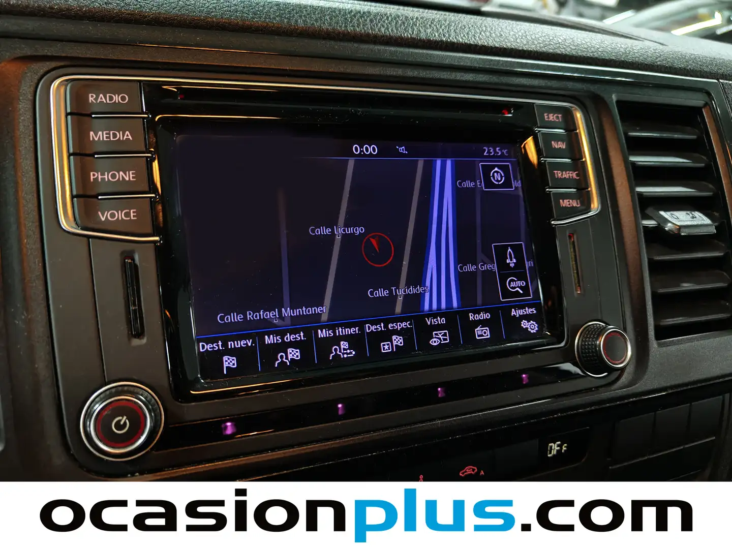 Foto Volkswagen Caravelle Volkswagen Caravelle Comfortline 2.0 TDI Corto BMT (150 CV) DSG 7 Plazas