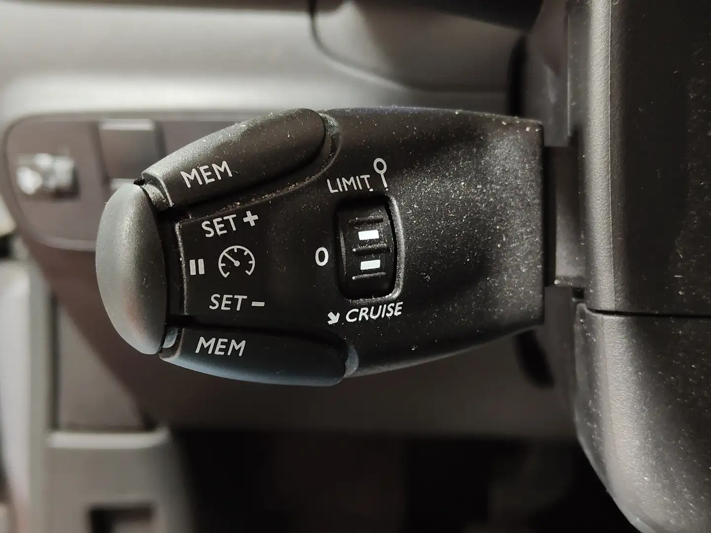 Foto Citroën C3 Citroen C3 BlueHDi 100 Plus (102 CV)